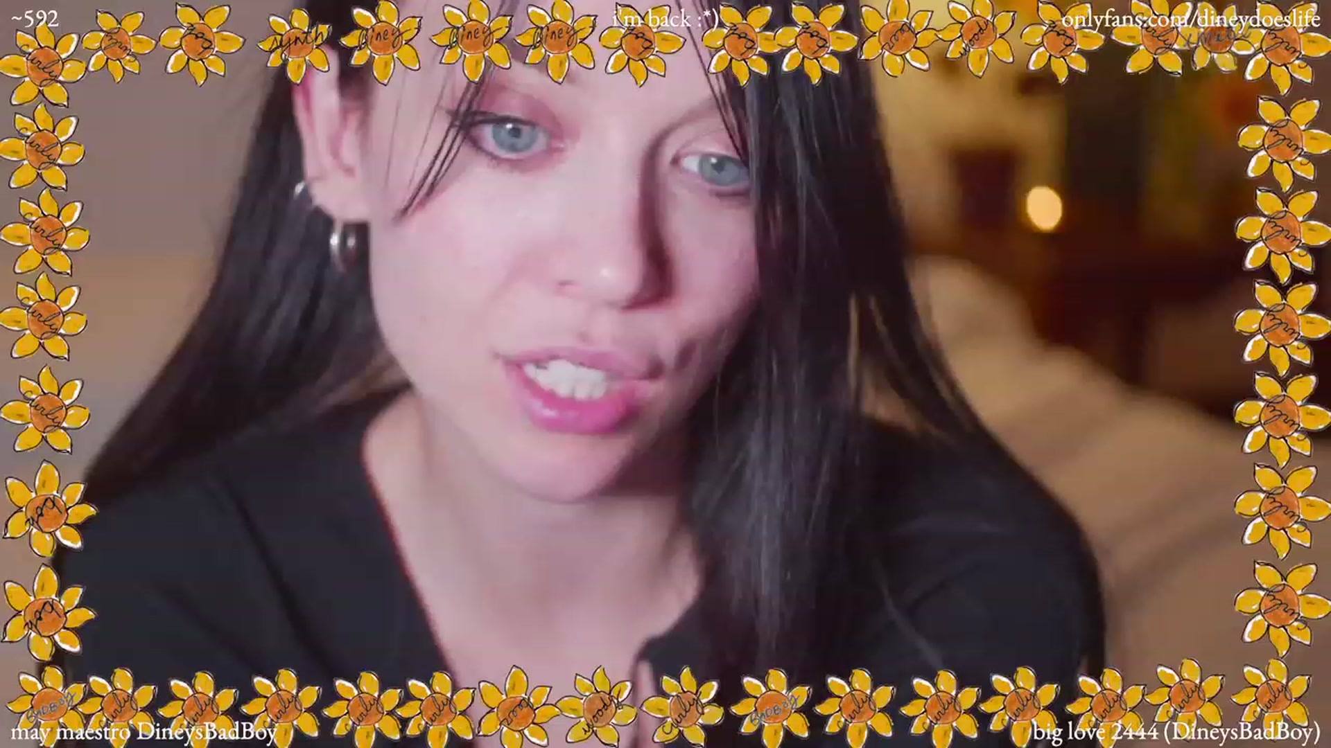 Gallery image thumbnail from diney_'s myfreecams stream on, 05/09/2023, 05:24 image 18 of 20