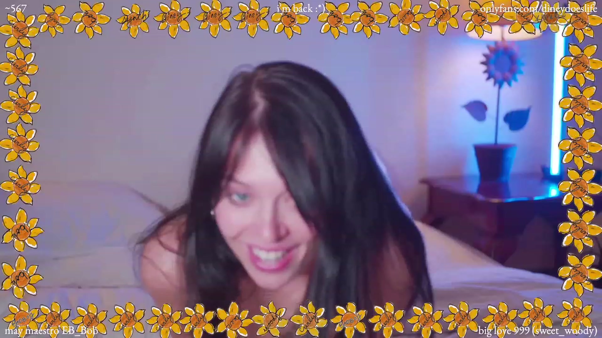 Gallery image thumbnail from diney_'s myfreecams stream on, 05/25/2023, 06:20 image 9 of 20