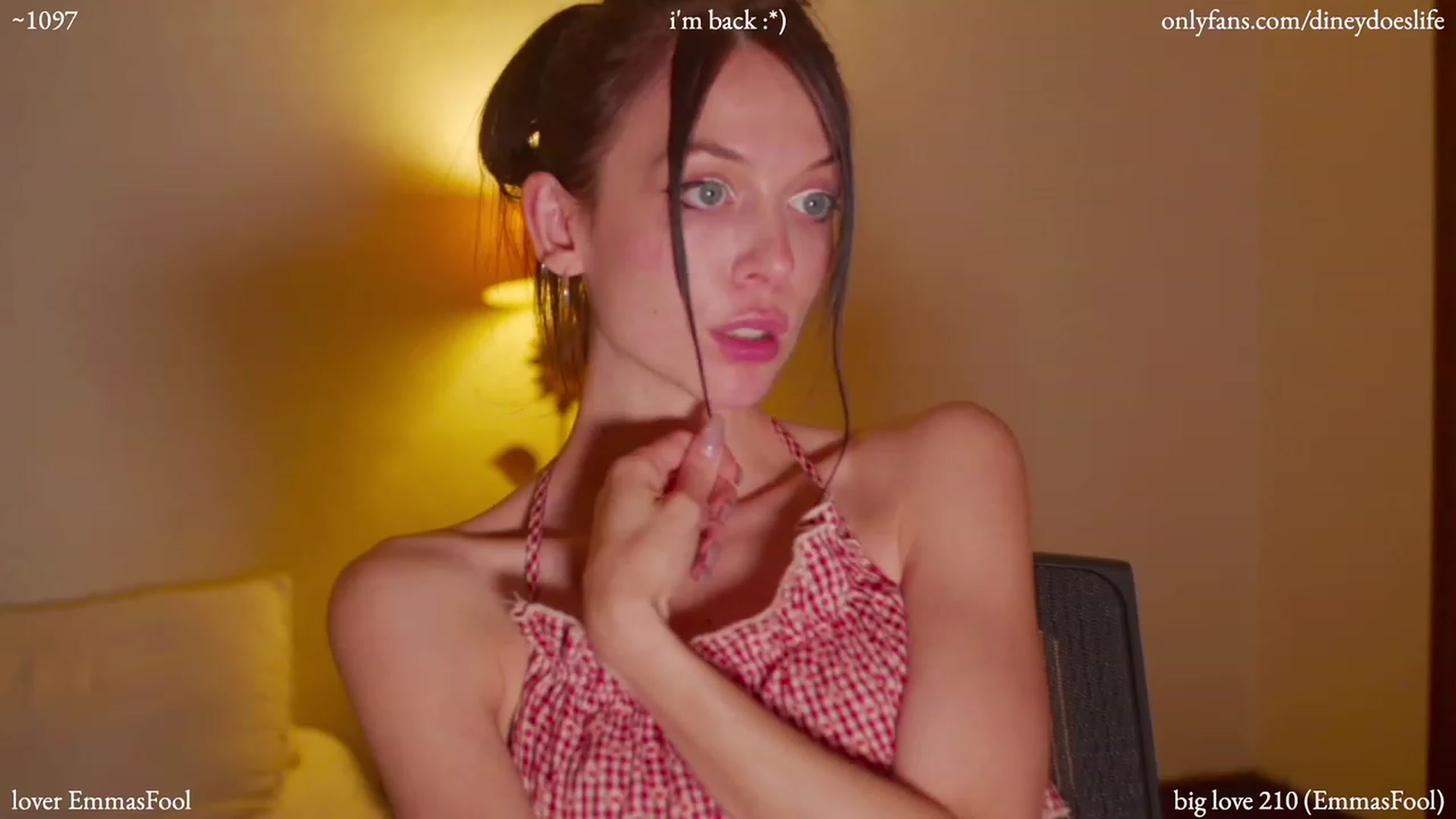 Gallery image thumbnail from diney_'s myfreecams stream on, 06/17/2023, 03:53 image 9 of 20