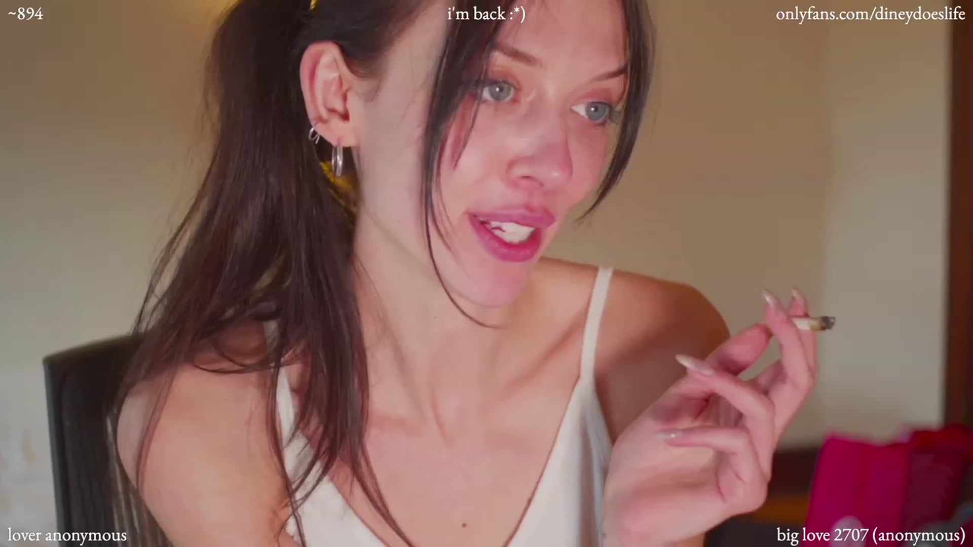 Gallery image thumbnail from diney_'s myfreecams stream on, 06/17/2023, 23:05 image 4 of 20