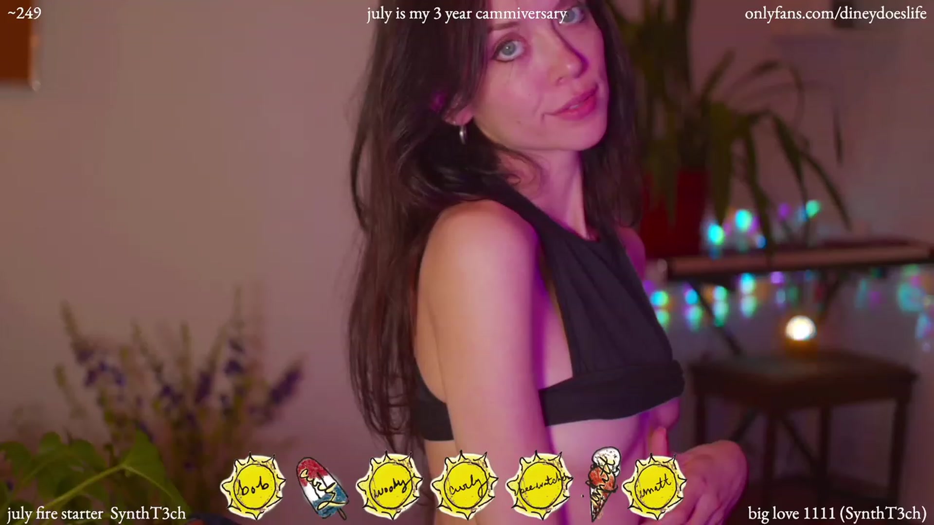 Gallery image thumbnail from diney_'s myfreecams stream on, 07/03/2023, 05:26 image 9 of 20