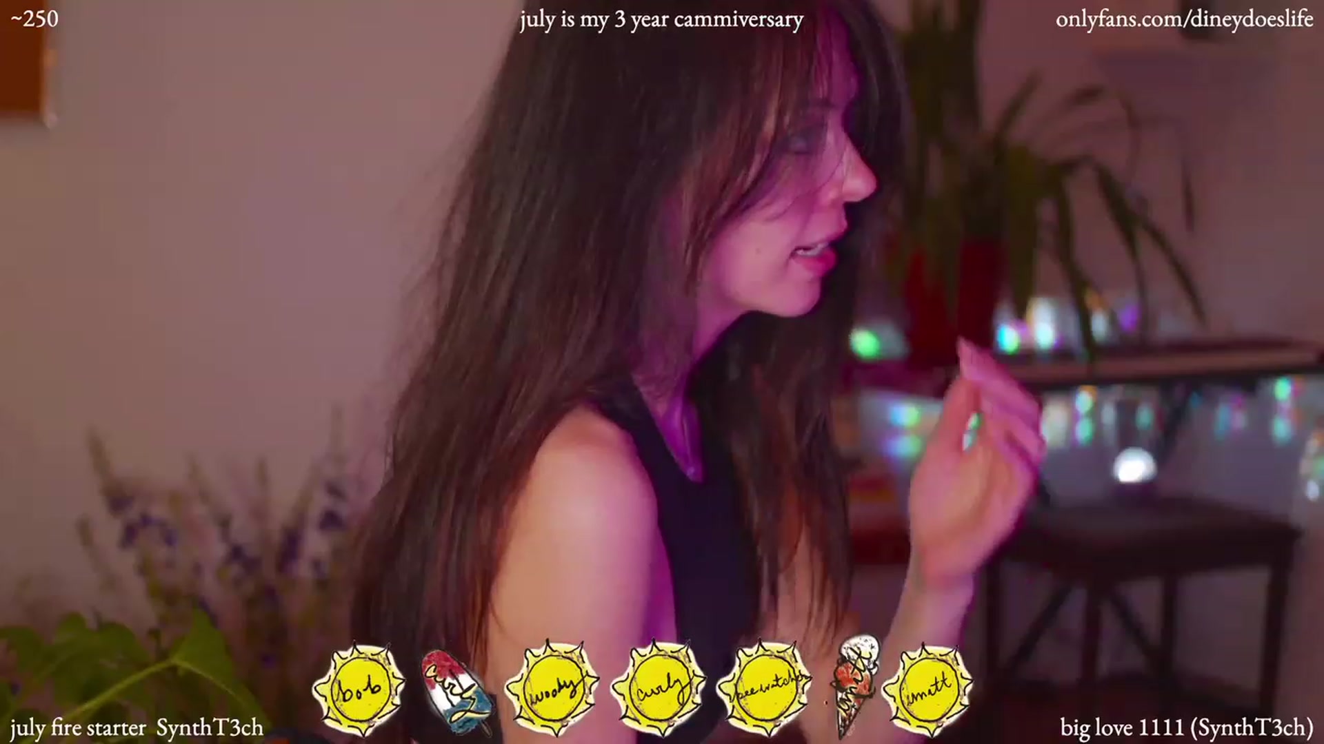 Gallery image thumbnail from diney_'s myfreecams stream on, 07/03/2023, 05:26 image 8 of 20