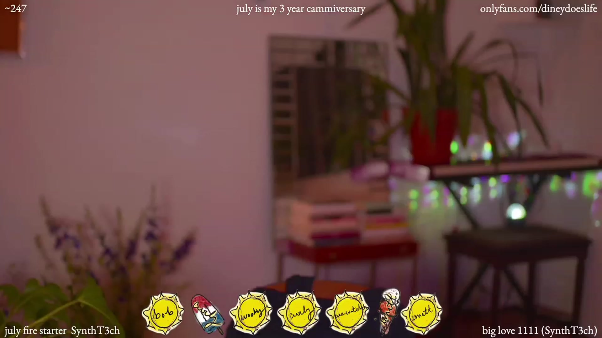 Gallery image thumbnail from diney_'s myfreecams stream on, 07/03/2023, 05:26 image 12 of 20