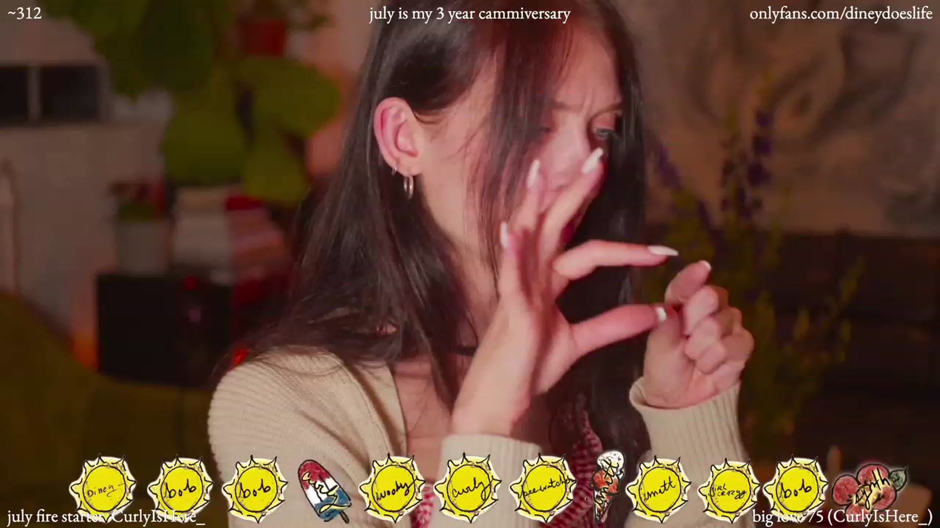 Gallery image thumbnail from diney_'s myfreecams stream on, 07/04/2023, 05:43 image 5 of 20