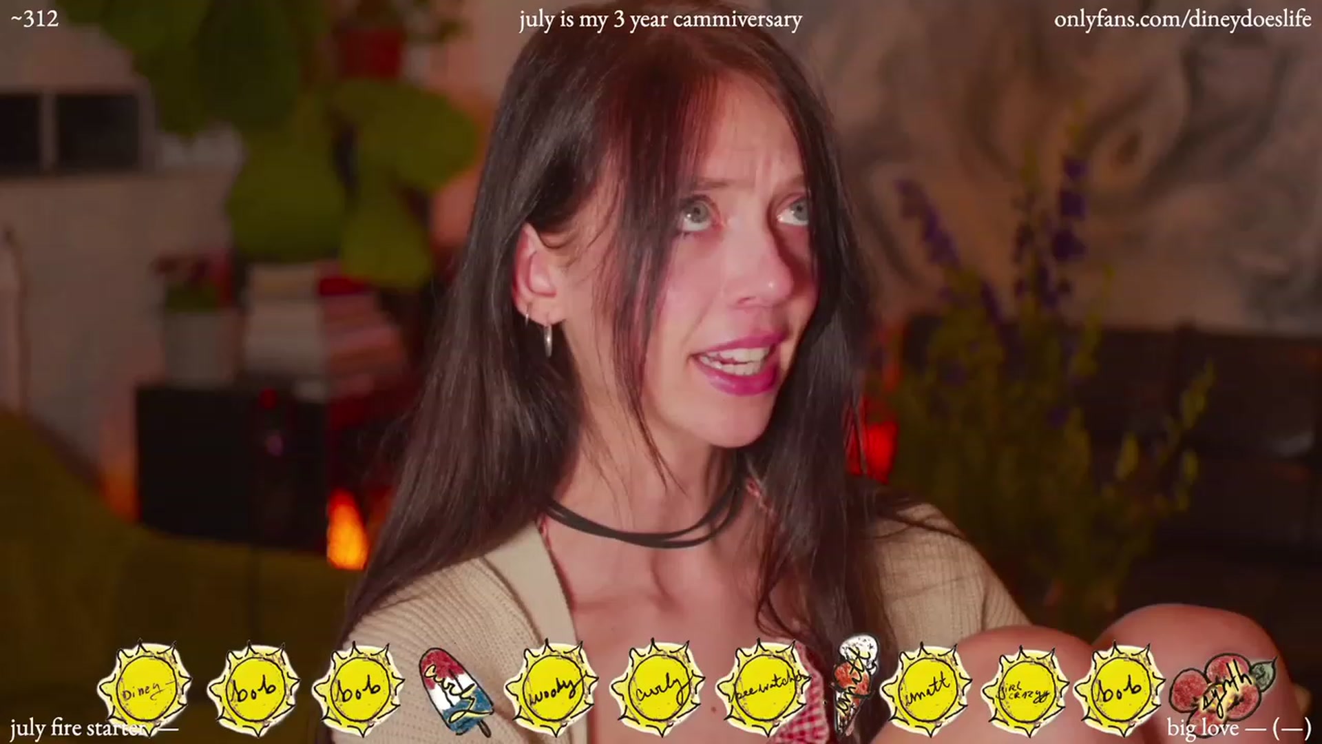 Gallery image thumbnail from diney_'s myfreecams stream on, 07/04/2023, 05:43 image 3 of 20