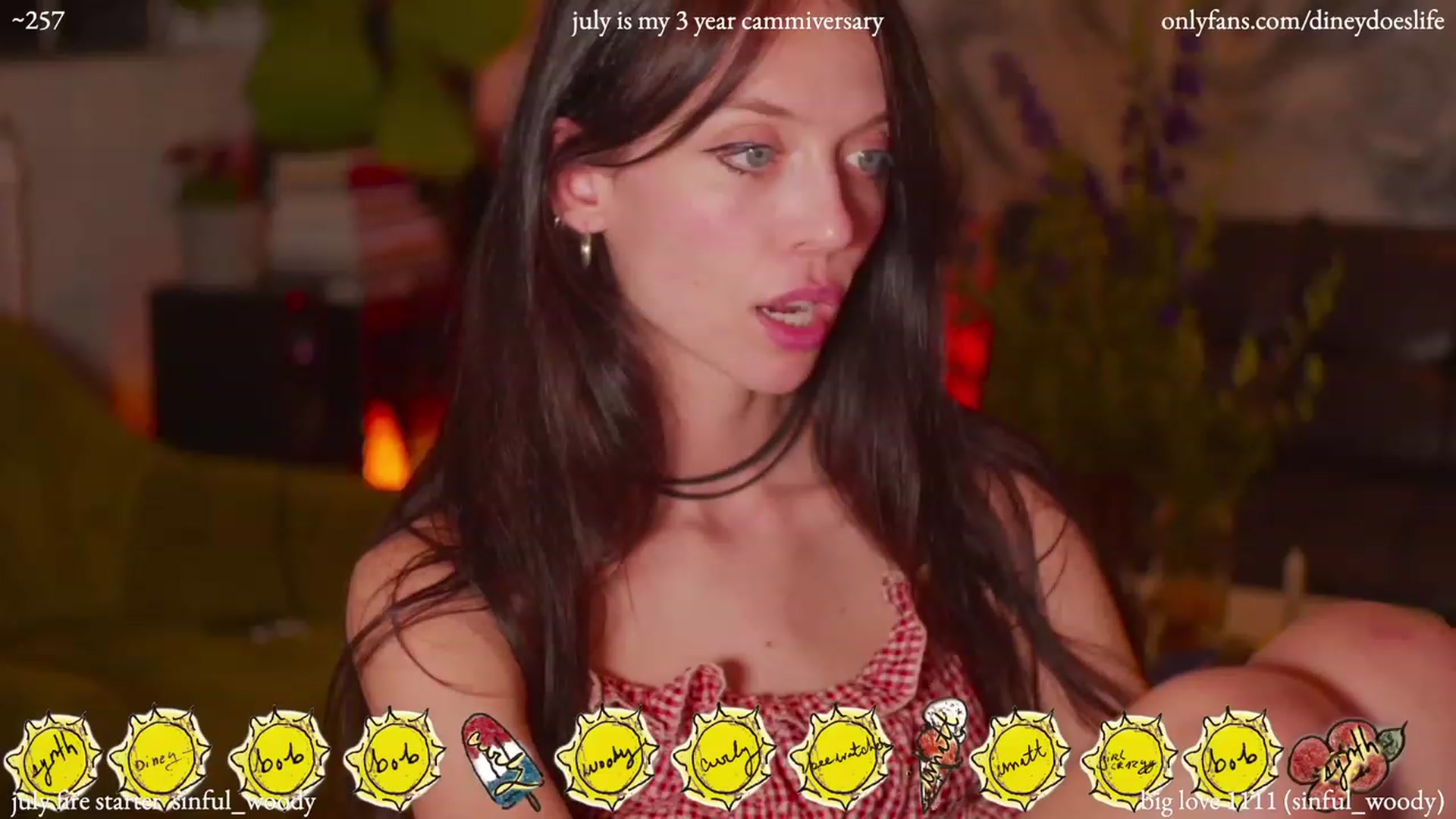 Gallery image thumbnail from diney_'s myfreecams stream on, 07/04/2023, 05:43 image 13 of 20