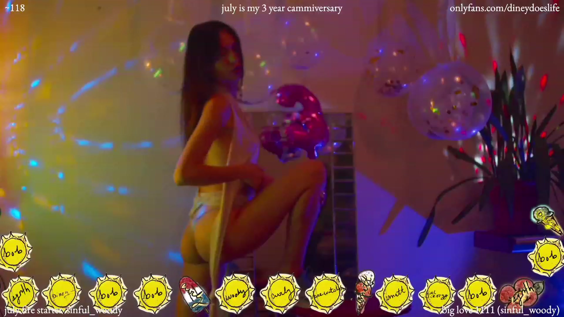 Gallery image thumbnail from diney_'s myfreecams stream on, 07/05/2023, 04:42 image 16 of 20