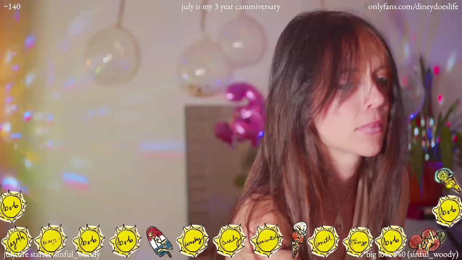 Gallery image thumbnail from diney_'s myfreecams stream on, 07/05/2023, 04:42 image 11 of 20
