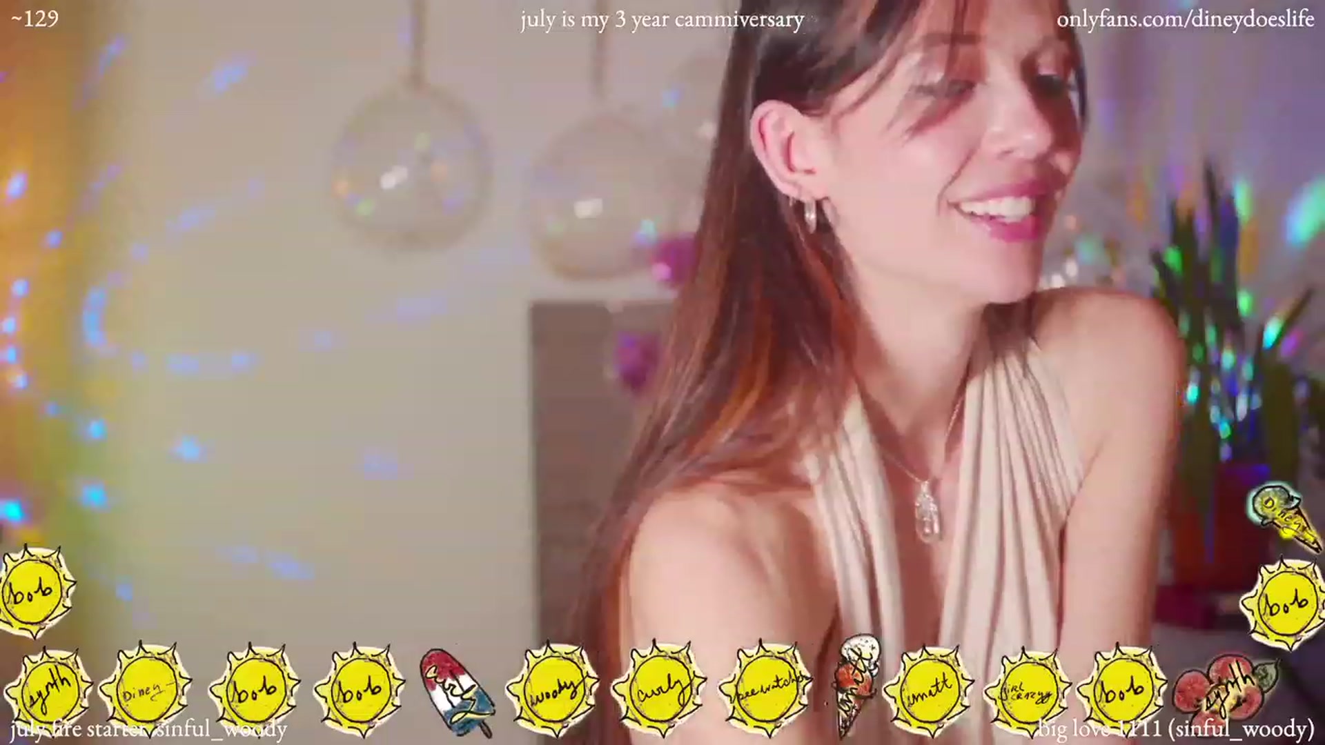 Gallery image thumbnail from diney_'s myfreecams stream on, 07/05/2023, 04:42 image 14 of 20
