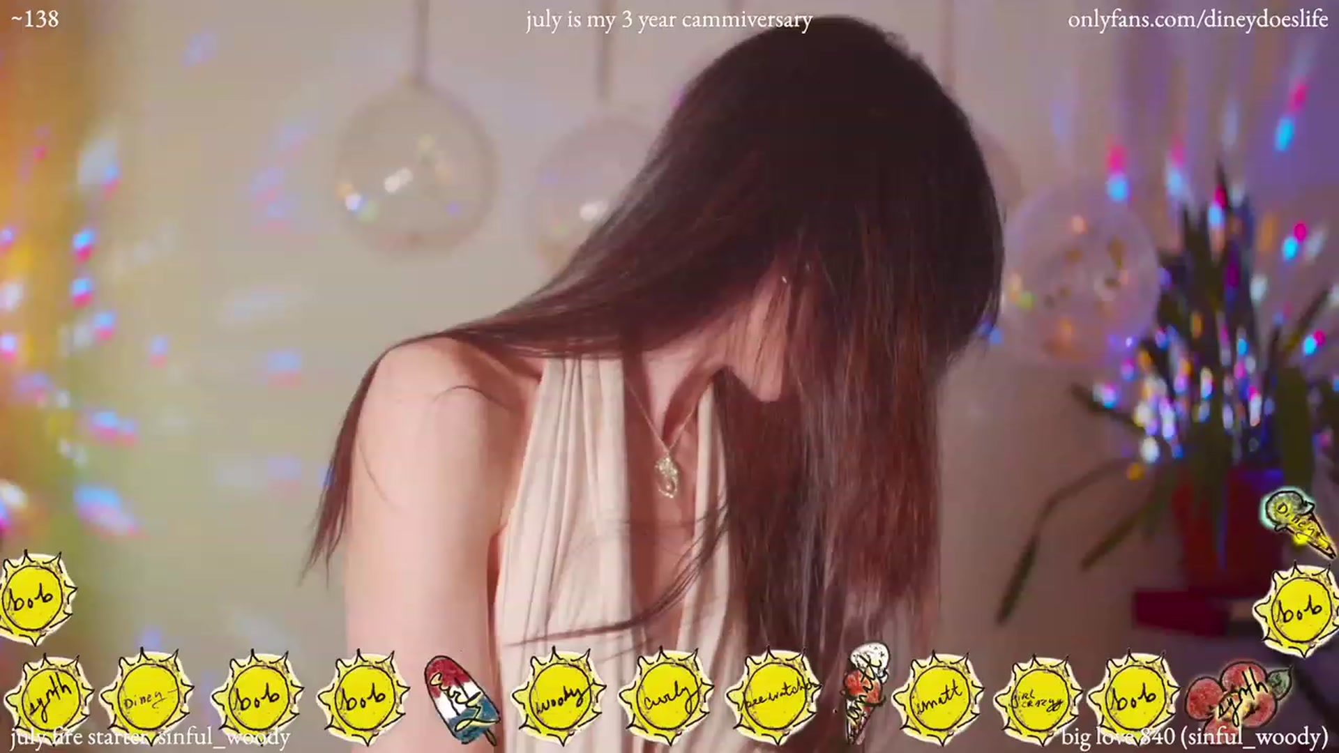 Gallery image thumbnail from diney_'s myfreecams stream on, 07/05/2023, 04:42 image 12 of 20