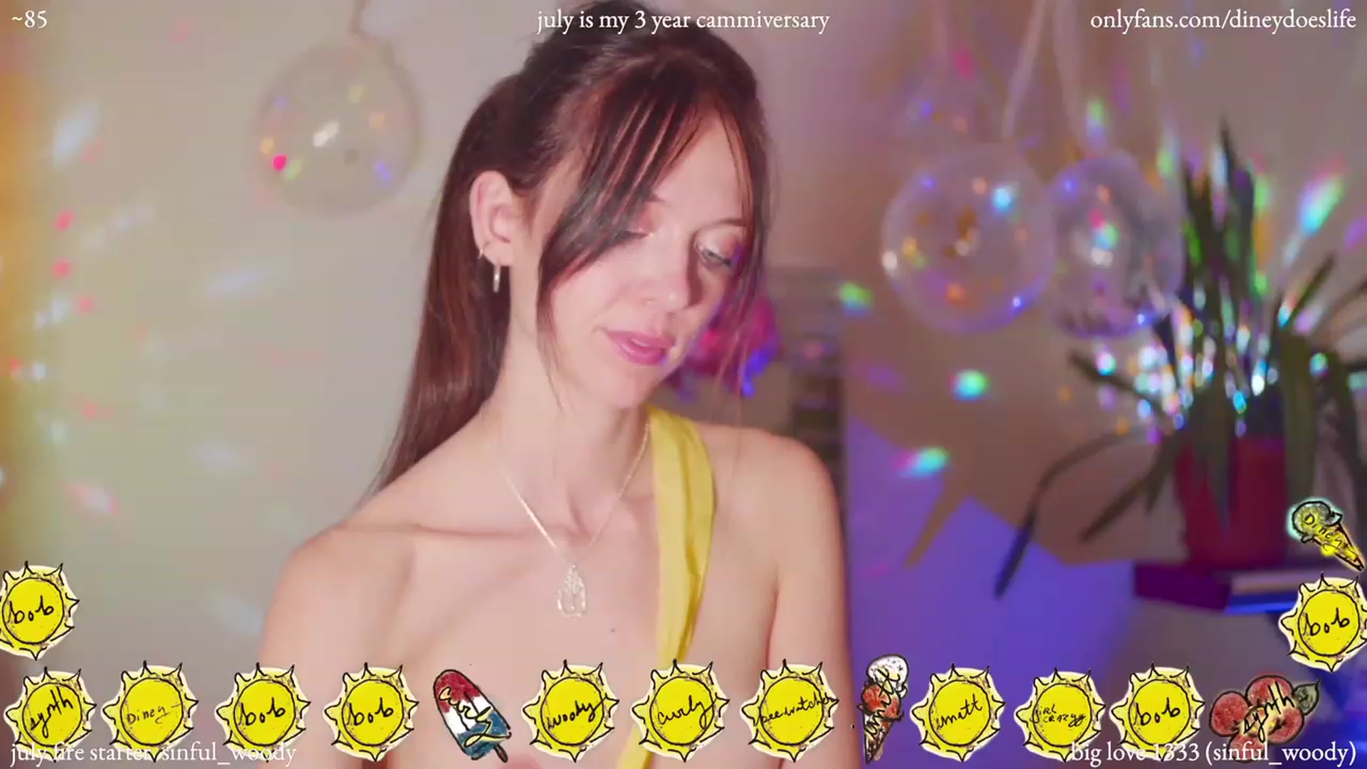 Gallery image thumbnail from diney_'s myfreecams stream on, 07/05/2023, 06:32 image 17 of 20