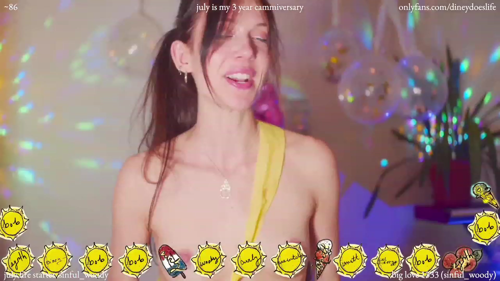 Gallery image thumbnail from diney_'s myfreecams stream on, 07/05/2023, 06:32 image 15 of 20