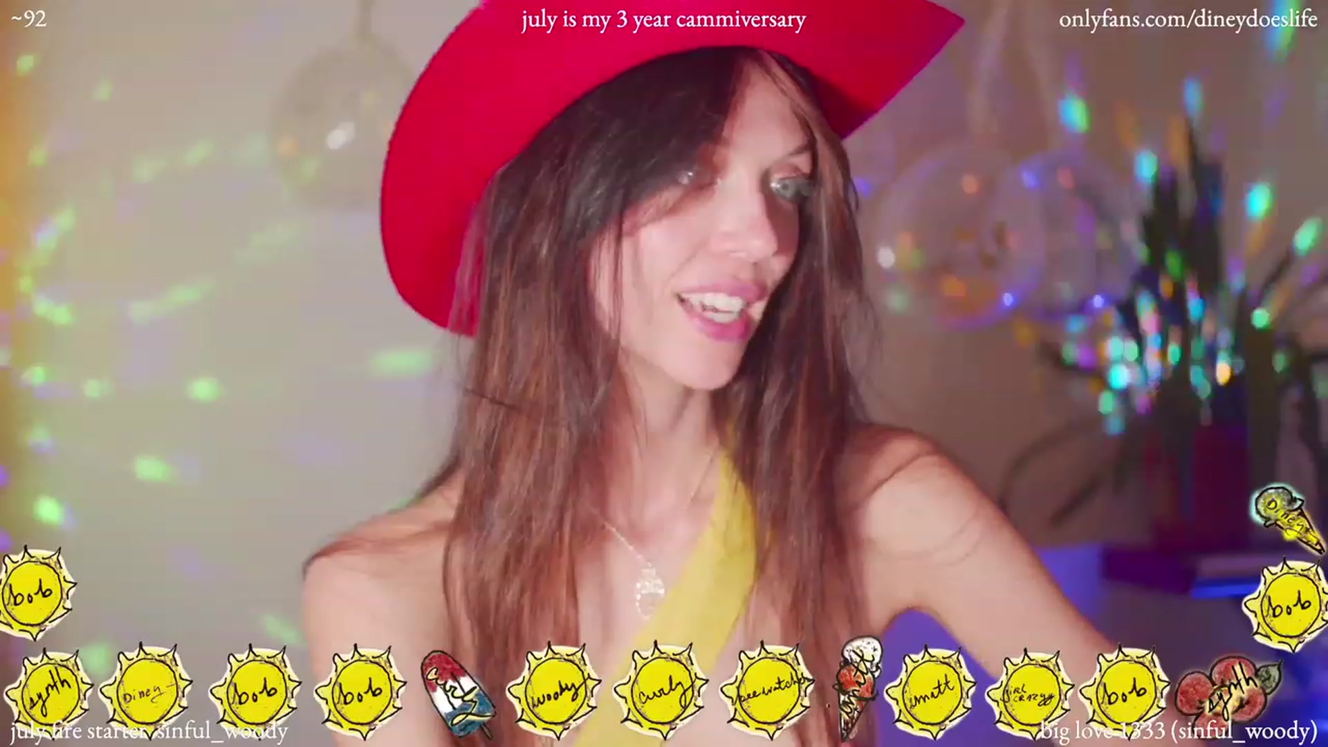 Gallery image thumbnail from diney_'s myfreecams stream on, 07/05/2023, 06:32 image 7 of 20