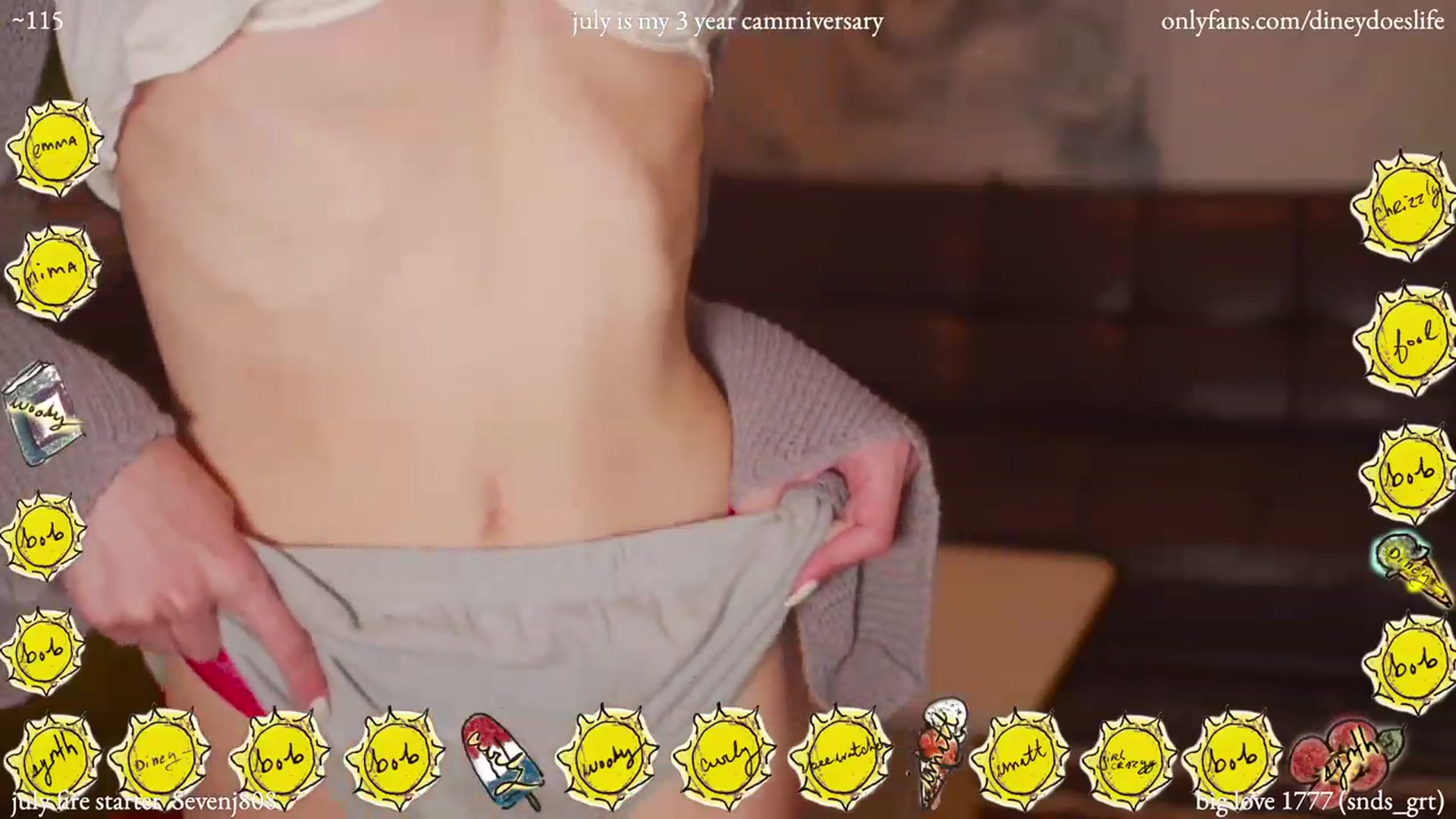 Gallery image thumbnail from diney_'s myfreecams stream on, 07/07/2023, 04:40 image 11 of 20