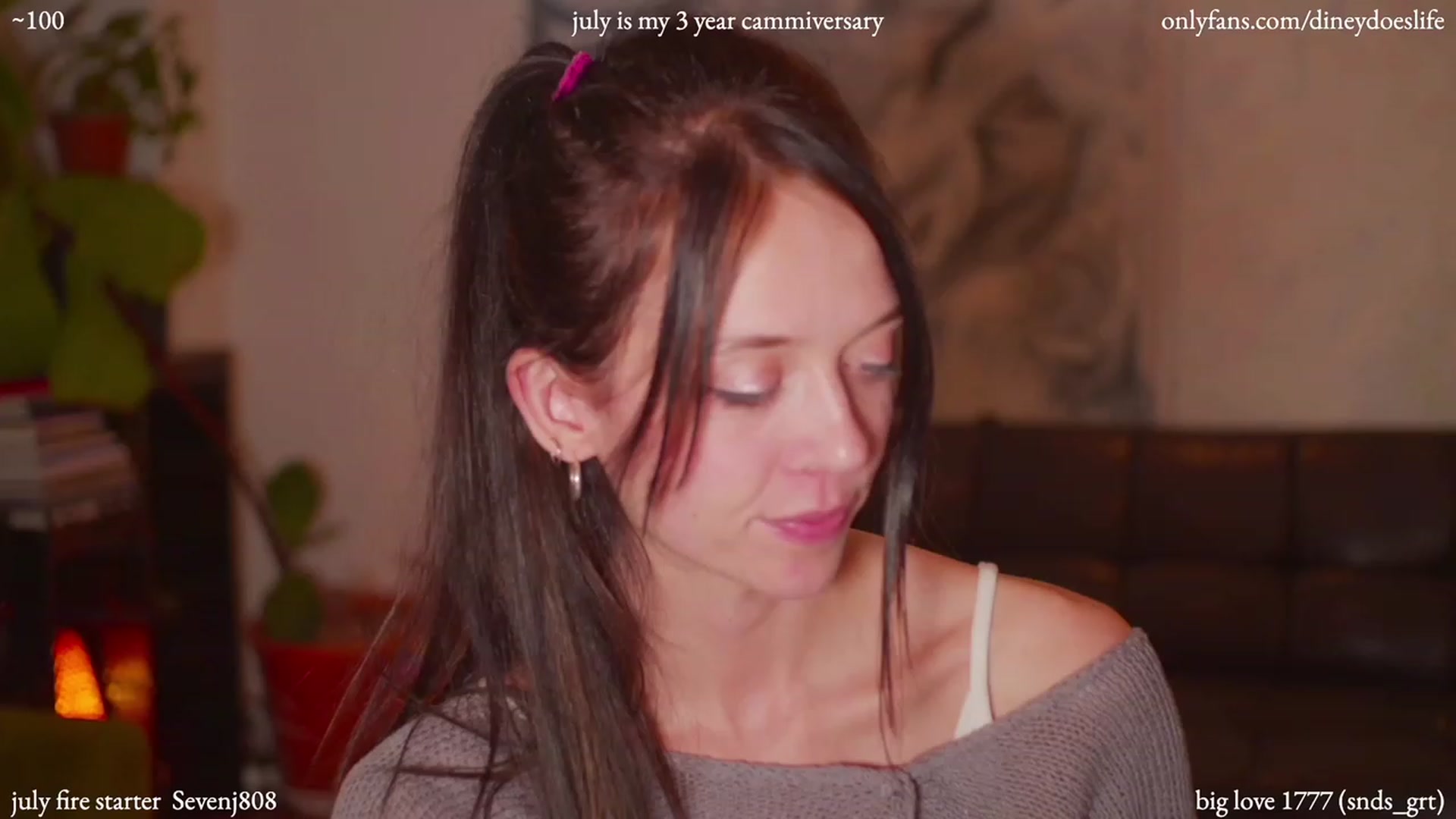Gallery image thumbnail from diney_'s myfreecams stream on, 07/07/2023, 05:53 image 6 of 20