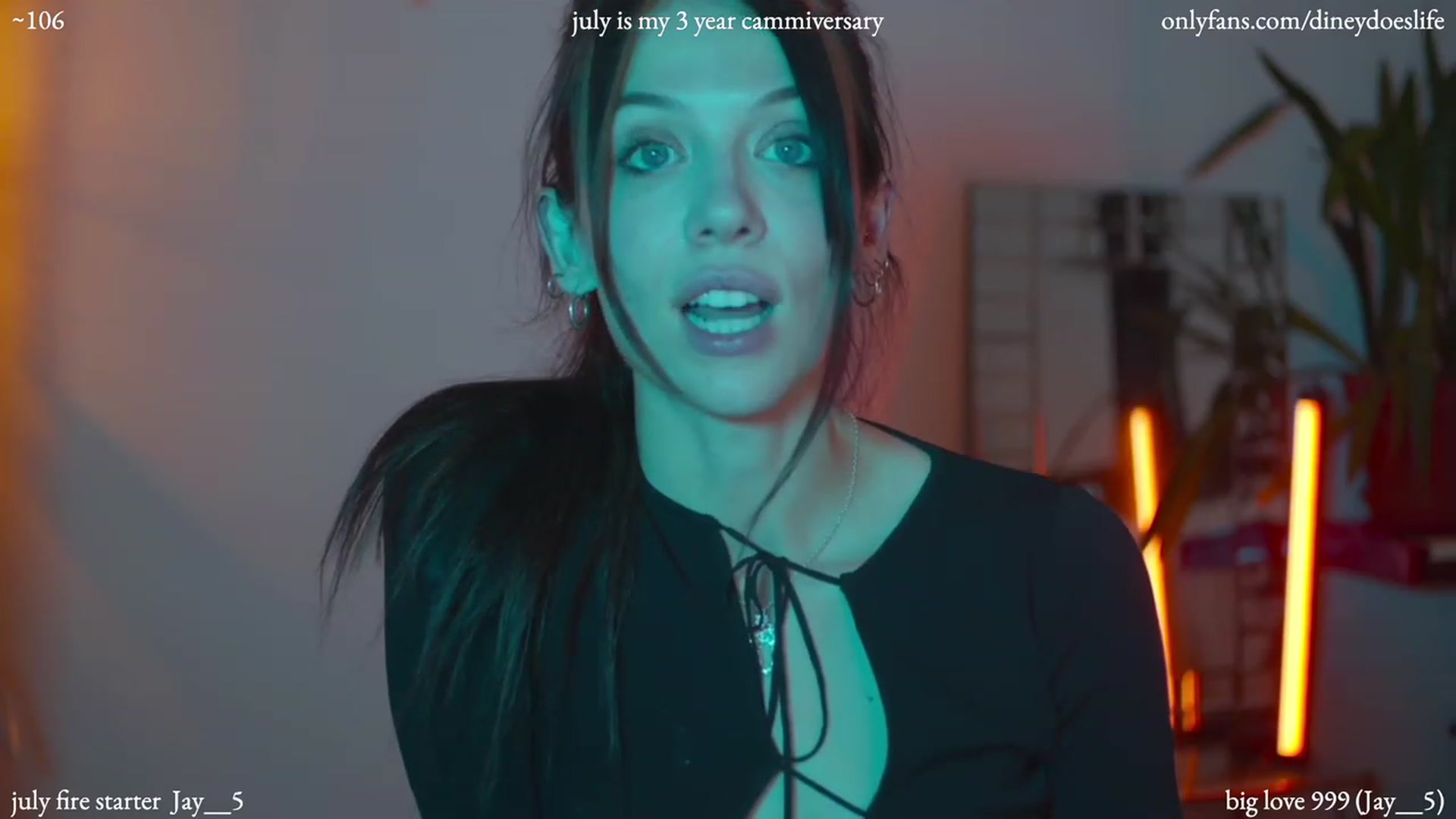 Gallery image thumbnail from diney_'s myfreecams stream on, 07/08/2023, 04:34 image 20 of 20