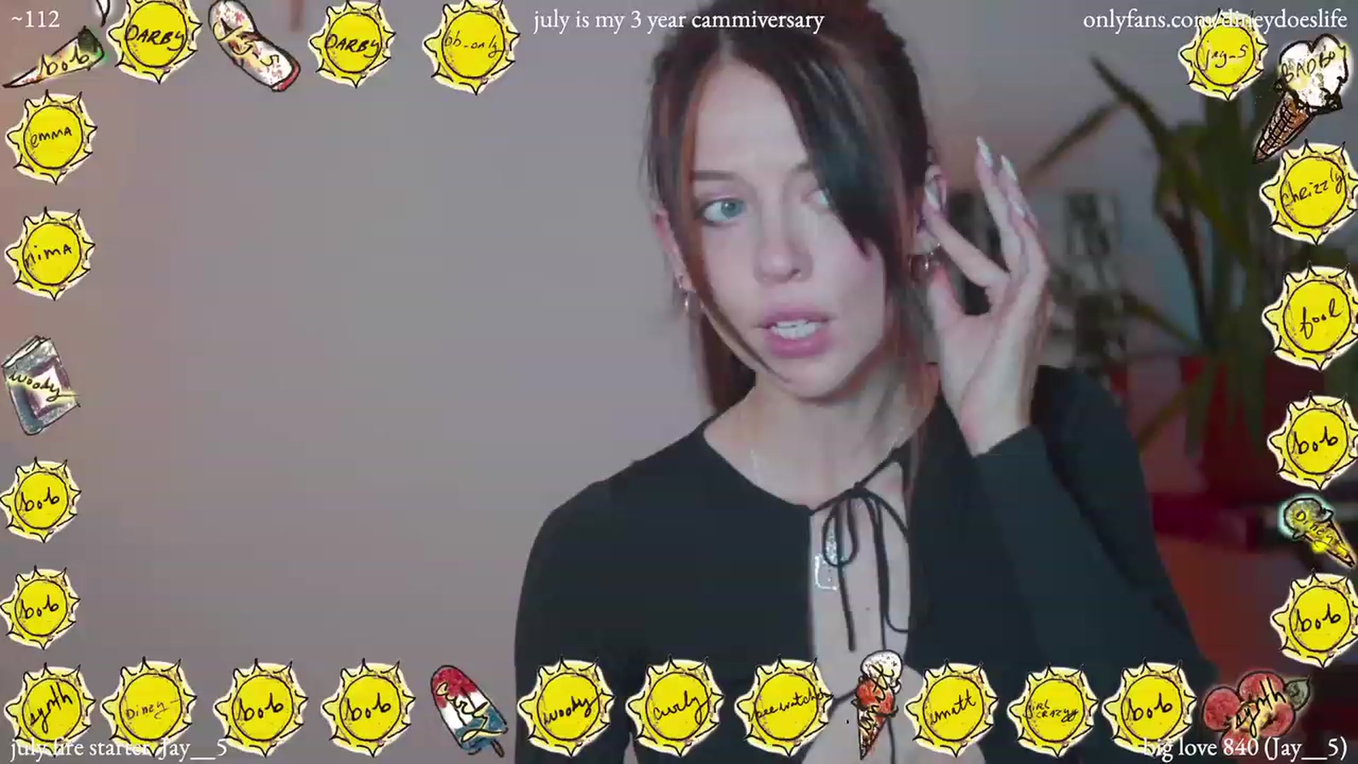 Gallery image thumbnail from diney_'s myfreecams stream on, 07/08/2023, 04:34 image 10 of 20