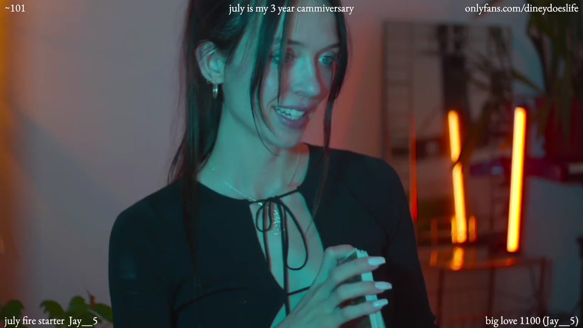 Gallery image thumbnail from diney_'s myfreecams stream on, 07/08/2023, 05:56 image 7 of 20
