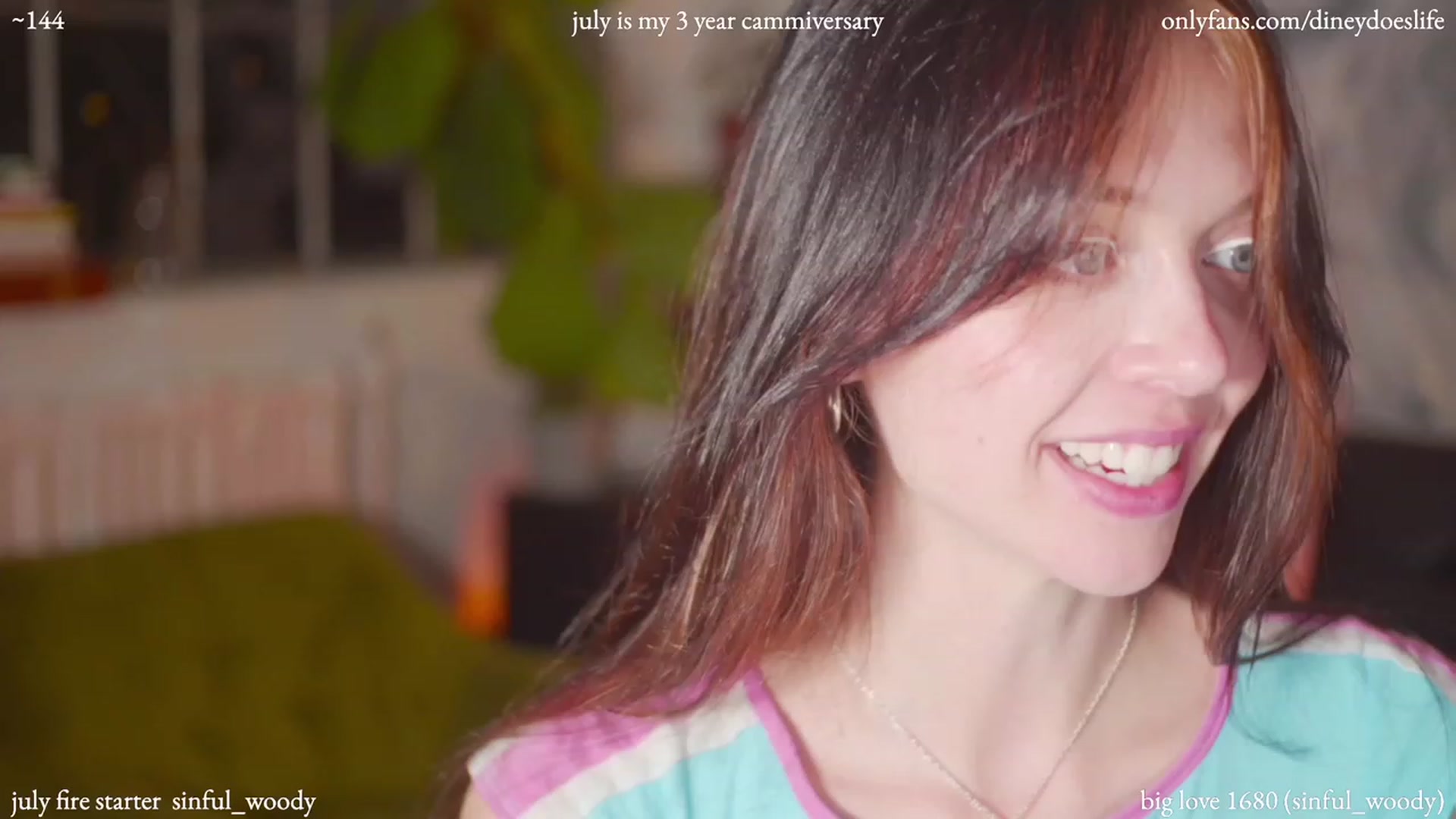 Gallery image thumbnail from diney_'s myfreecams stream on, 07/12/2023, 04:48 image 18 of 20