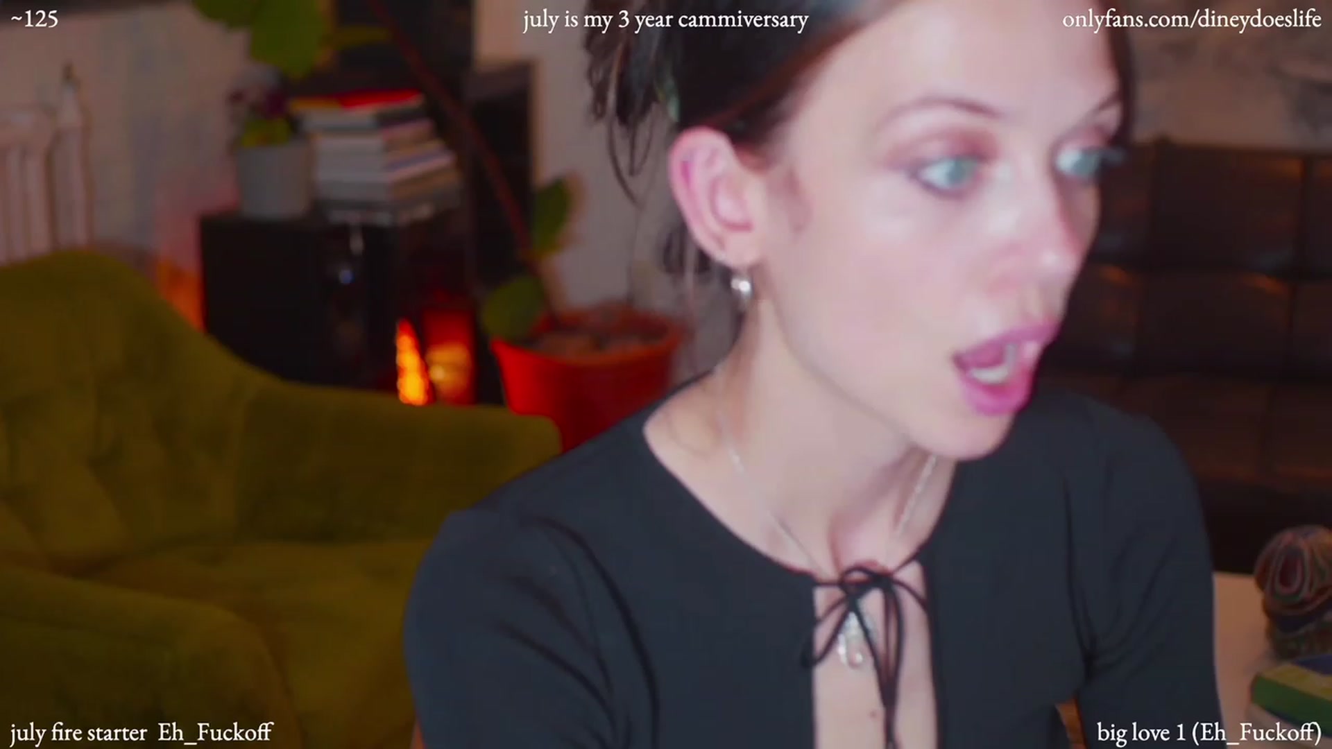 Gallery image thumbnail from diney_'s myfreecams stream on, 07/16/2023, 03:22 image 6 of 20