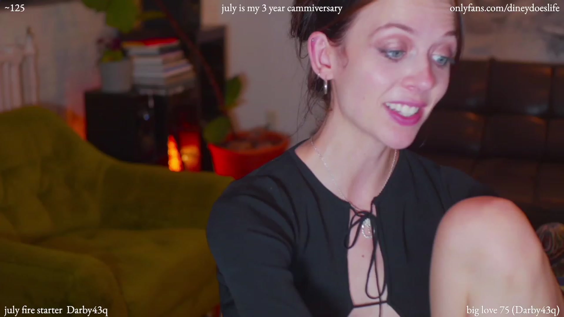 Gallery image thumbnail from diney_'s myfreecams stream on, 07/16/2023, 03:22 image 12 of 20