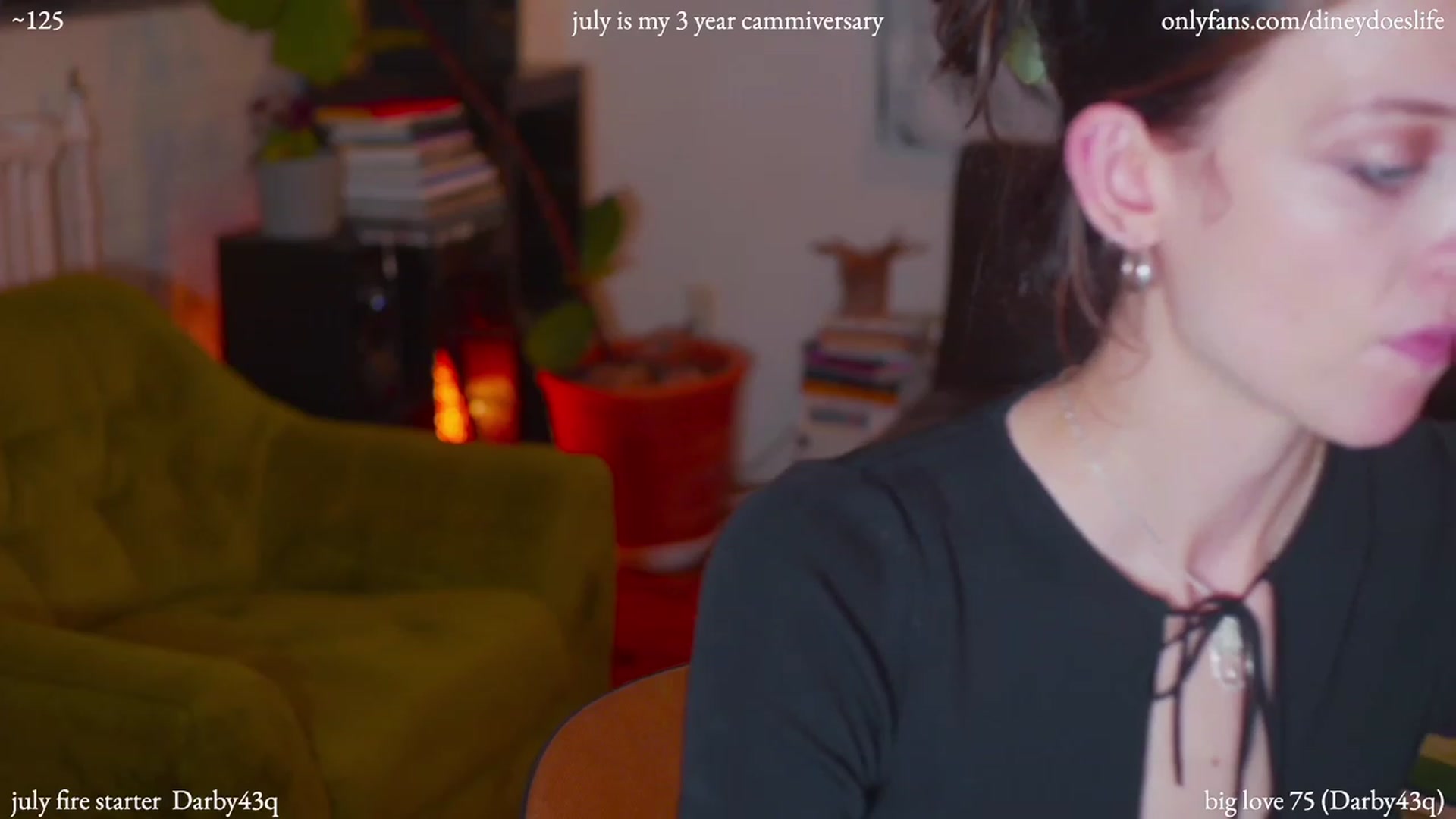 Gallery image thumbnail from diney_'s myfreecams stream on, 07/16/2023, 03:22 image 17 of 20
