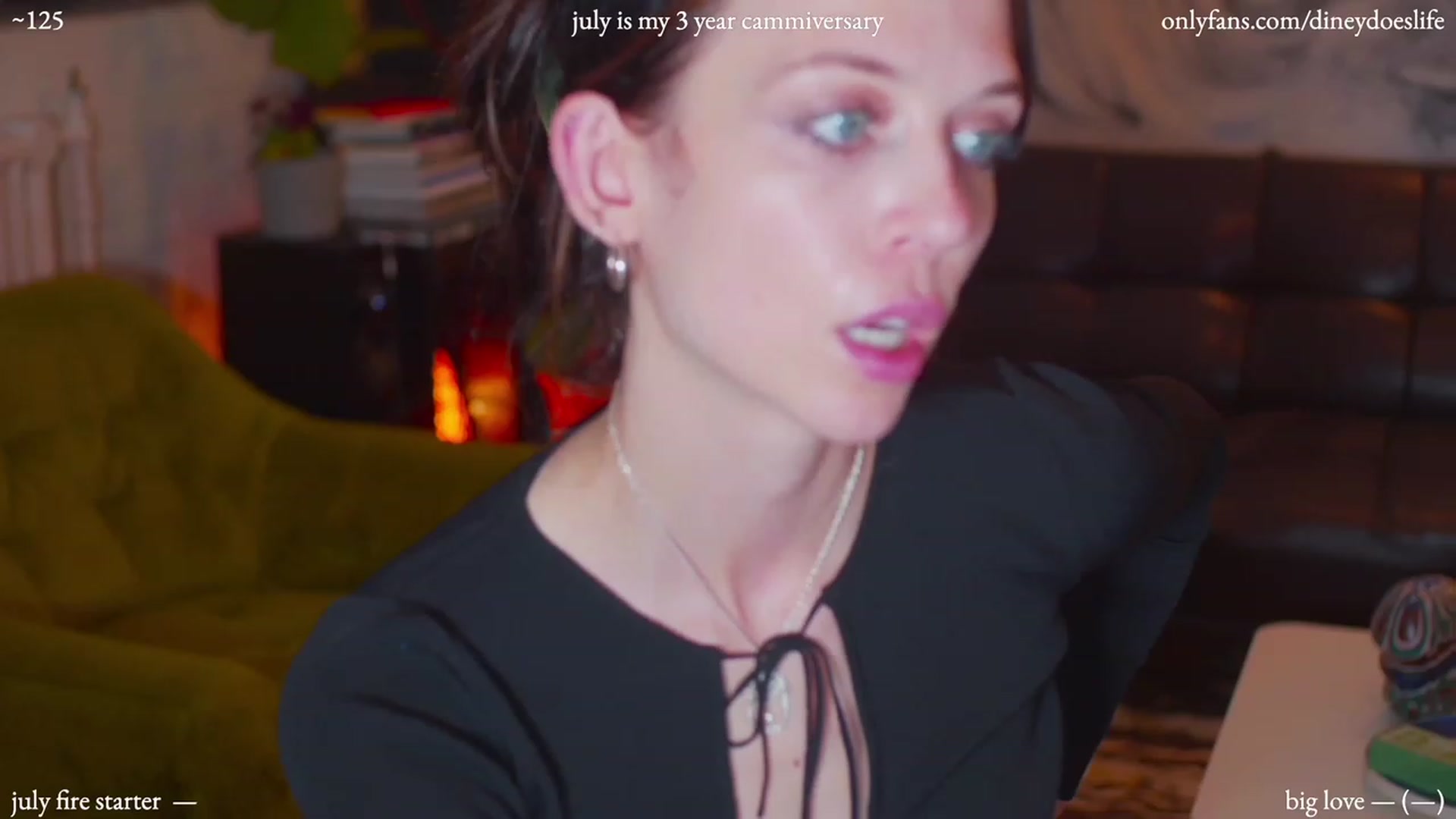 Gallery image thumbnail from diney_'s myfreecams stream on, 07/16/2023, 03:22 image 3 of 20