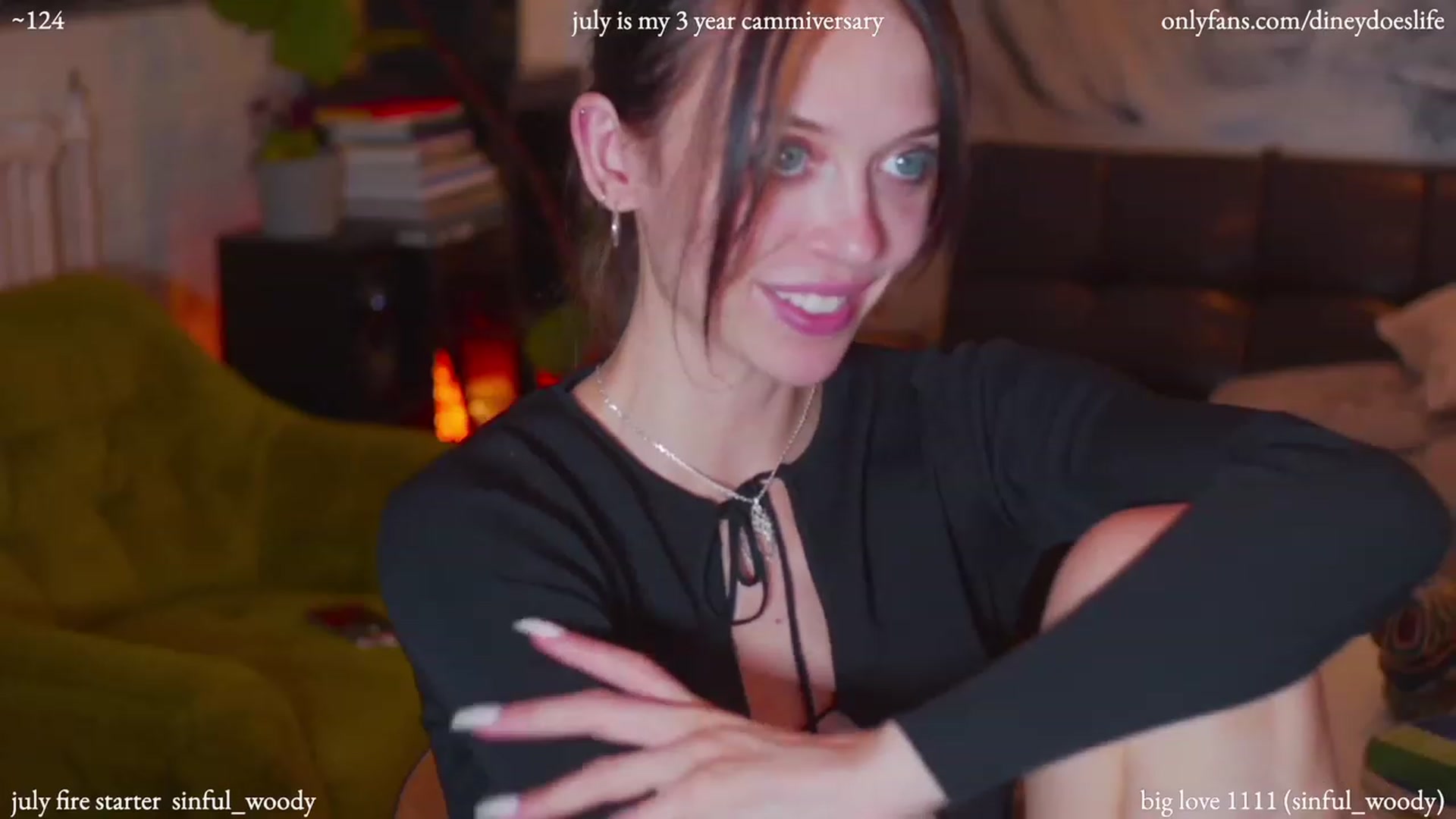 Gallery image thumbnail from diney_'s myfreecams stream on, 07/16/2023, 05:50 image 7 of 20