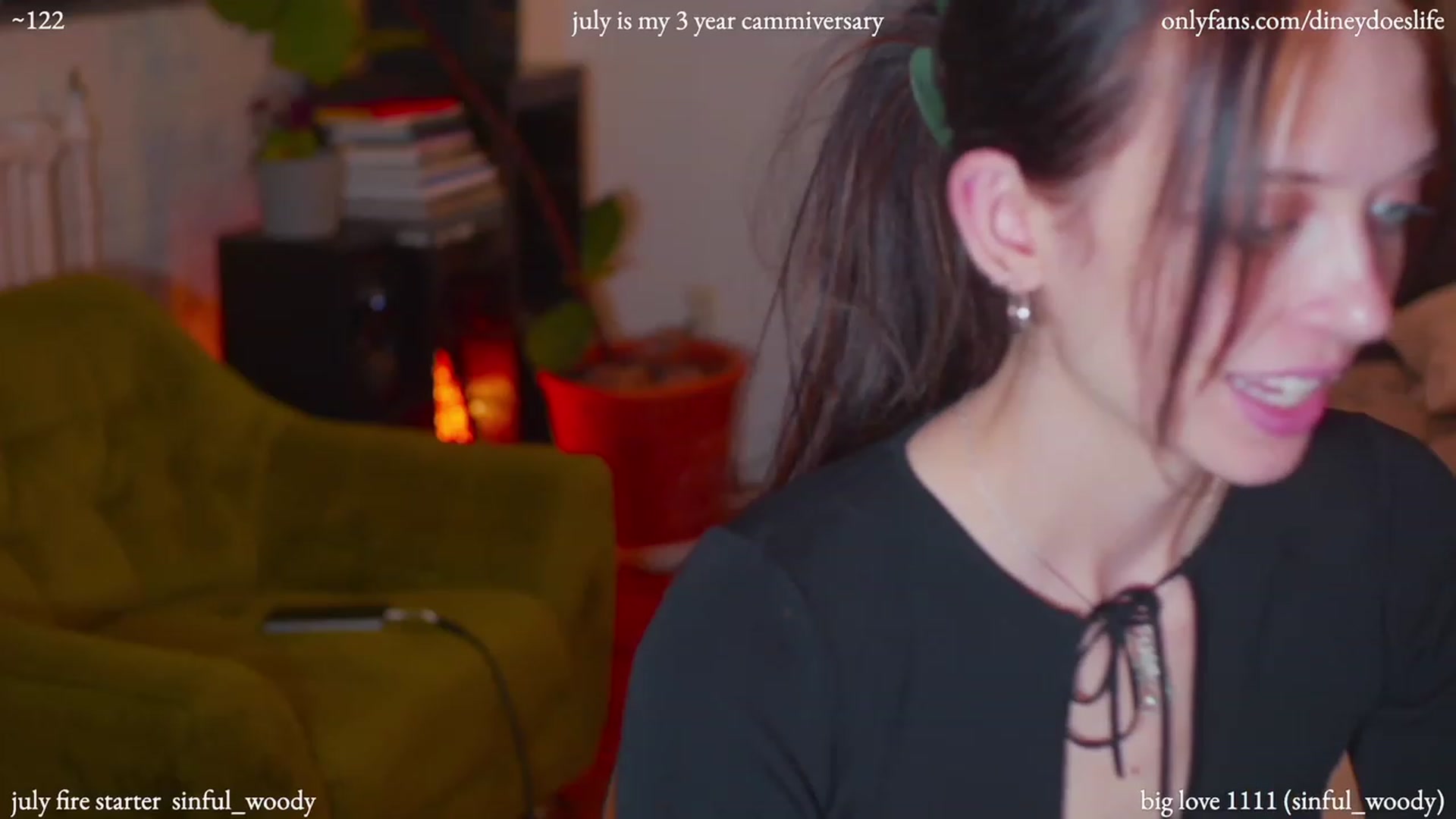 Gallery image thumbnail from diney_'s myfreecams stream on, 07/16/2023, 05:50 image 16 of 20