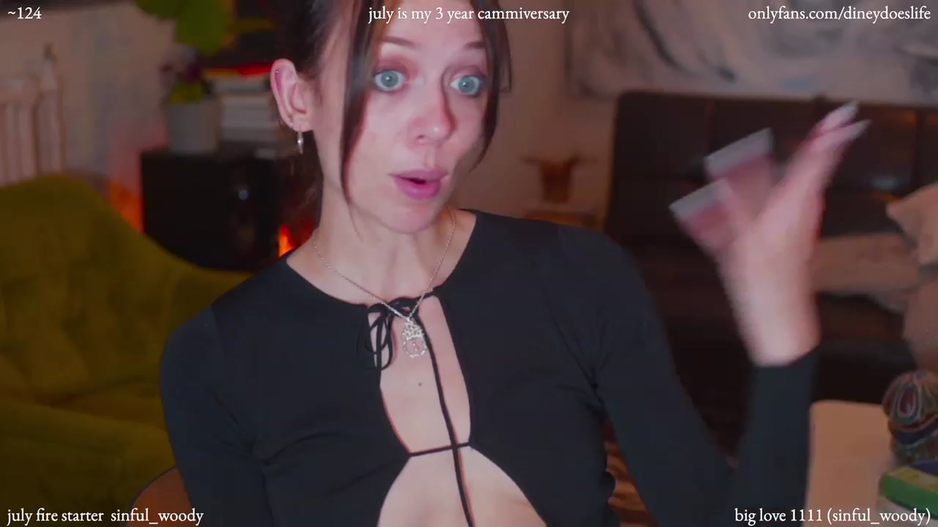 Gallery image thumbnail from diney_'s myfreecams stream on, 07/16/2023, 05:50 image 8 of 20