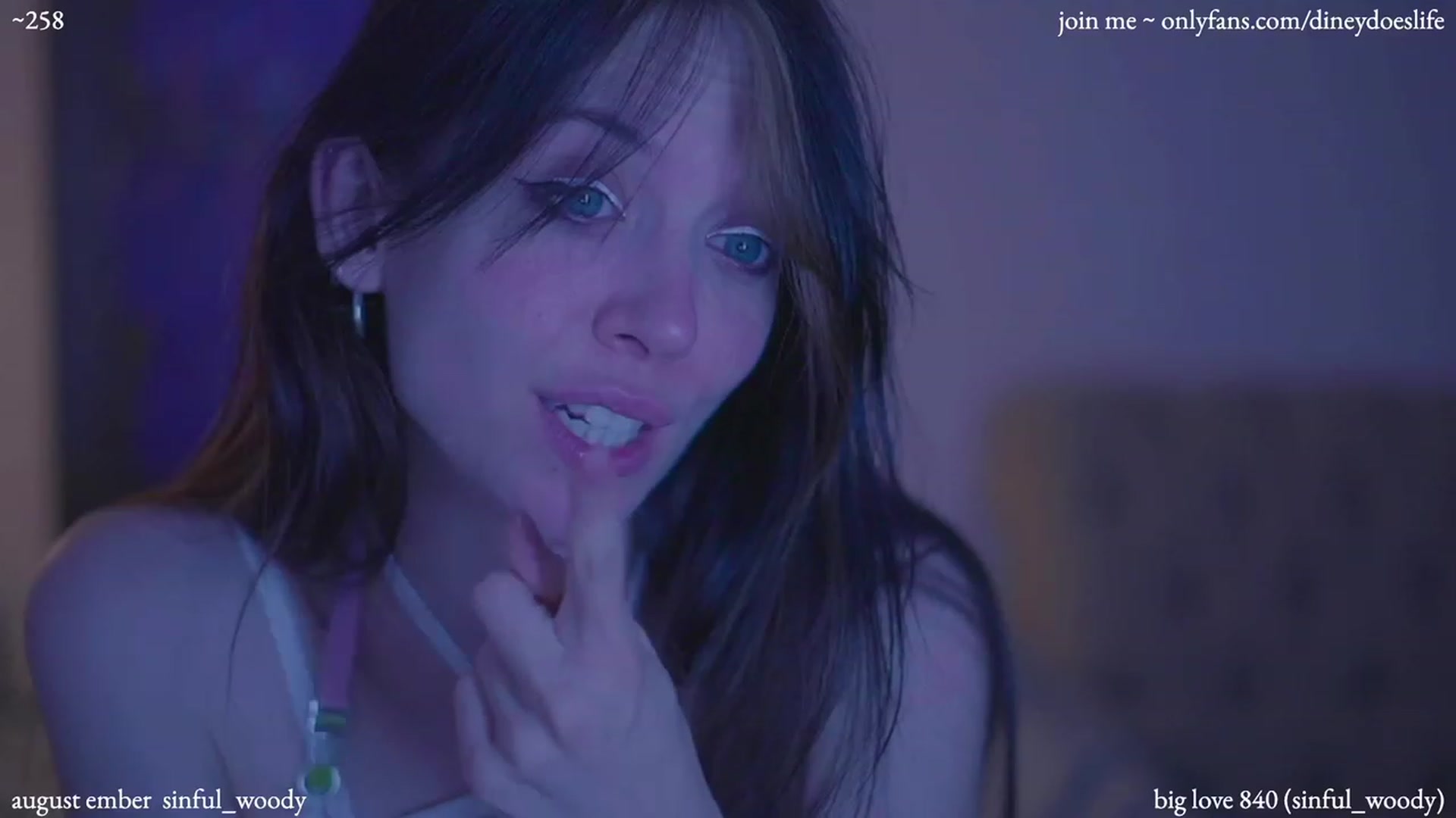 Gallery image thumbnail from diney_'s myfreecams stream on, 08/05/2023, 05:28 image 19 of 20