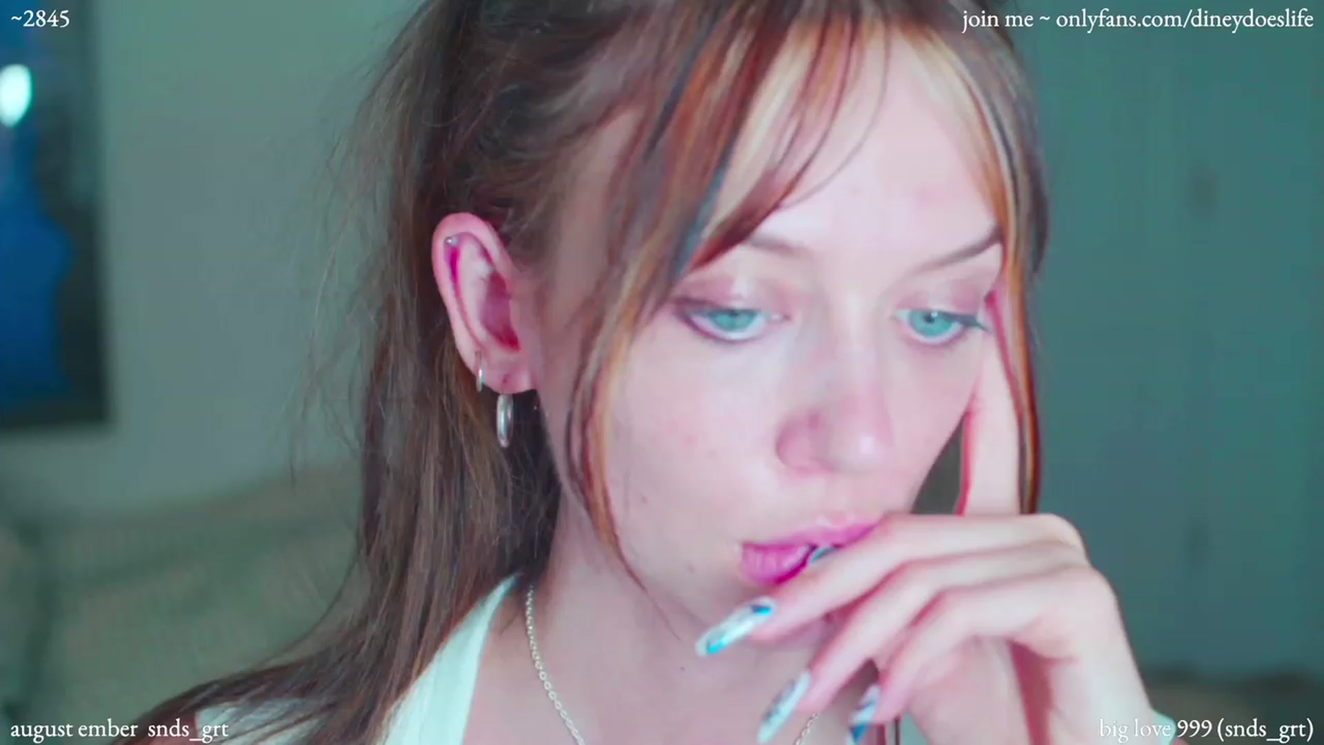 Gallery image thumbnail from diney_'s myfreecams stream on, 09/07/2023, 04:41 image 9 of 20