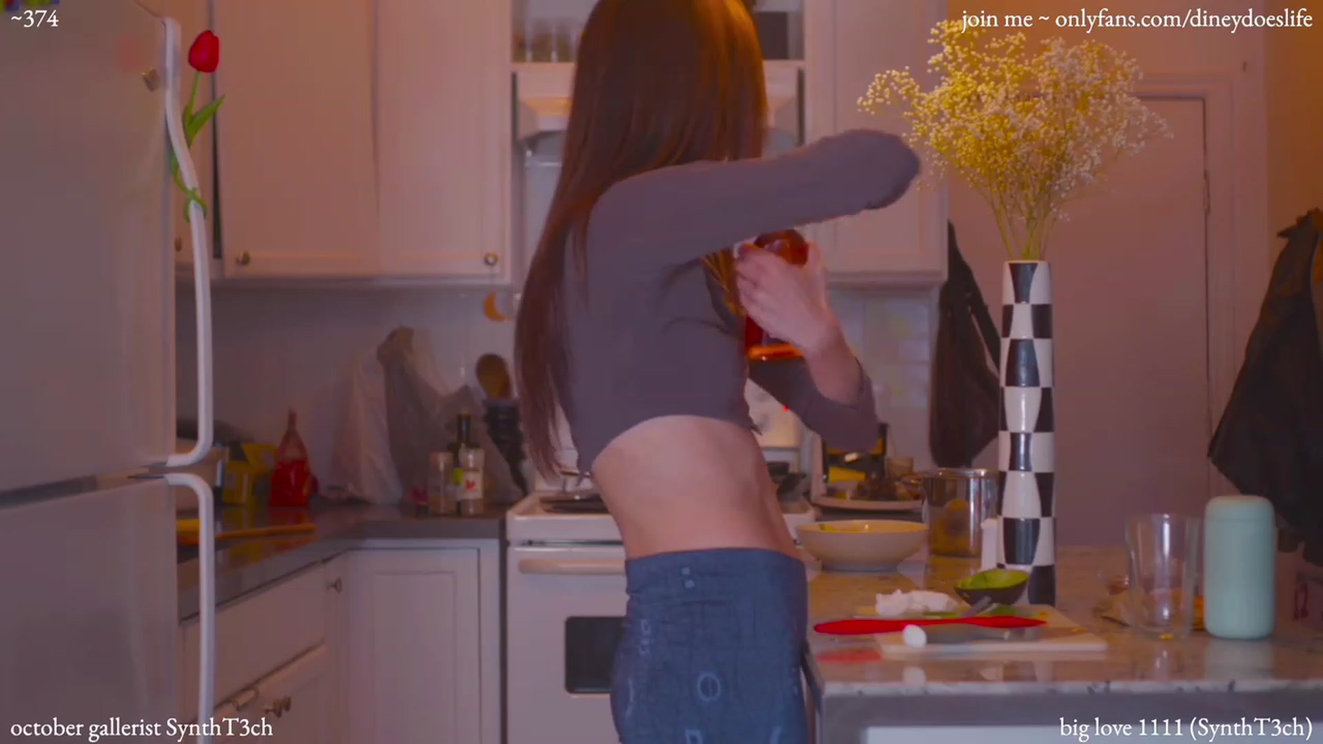 Gallery image thumbnail from diney_'s myfreecams stream on, 10/08/2023, 21:54 image 15 of 20