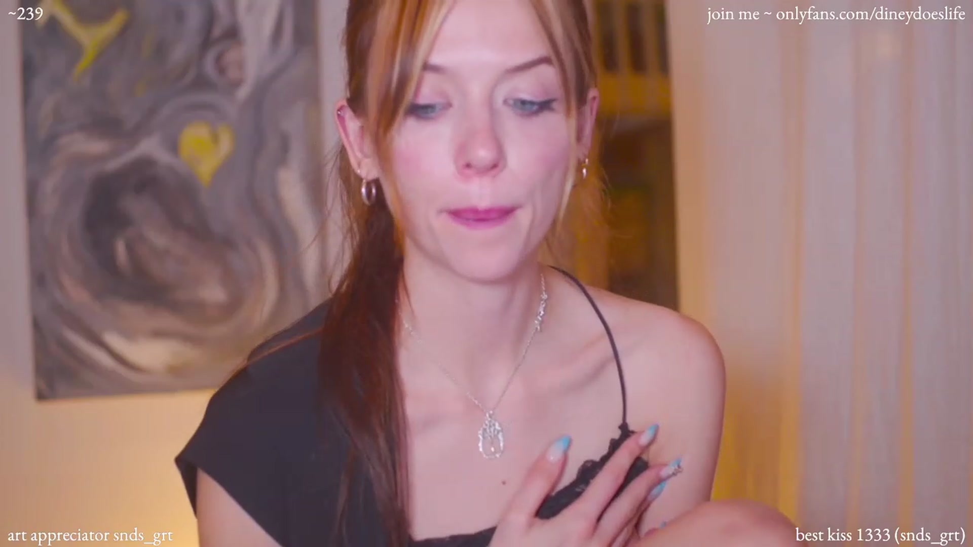 Gallery image thumbnail from diney_'s myfreecams stream on, 11/16/2023, 05:42 image 15 of 20