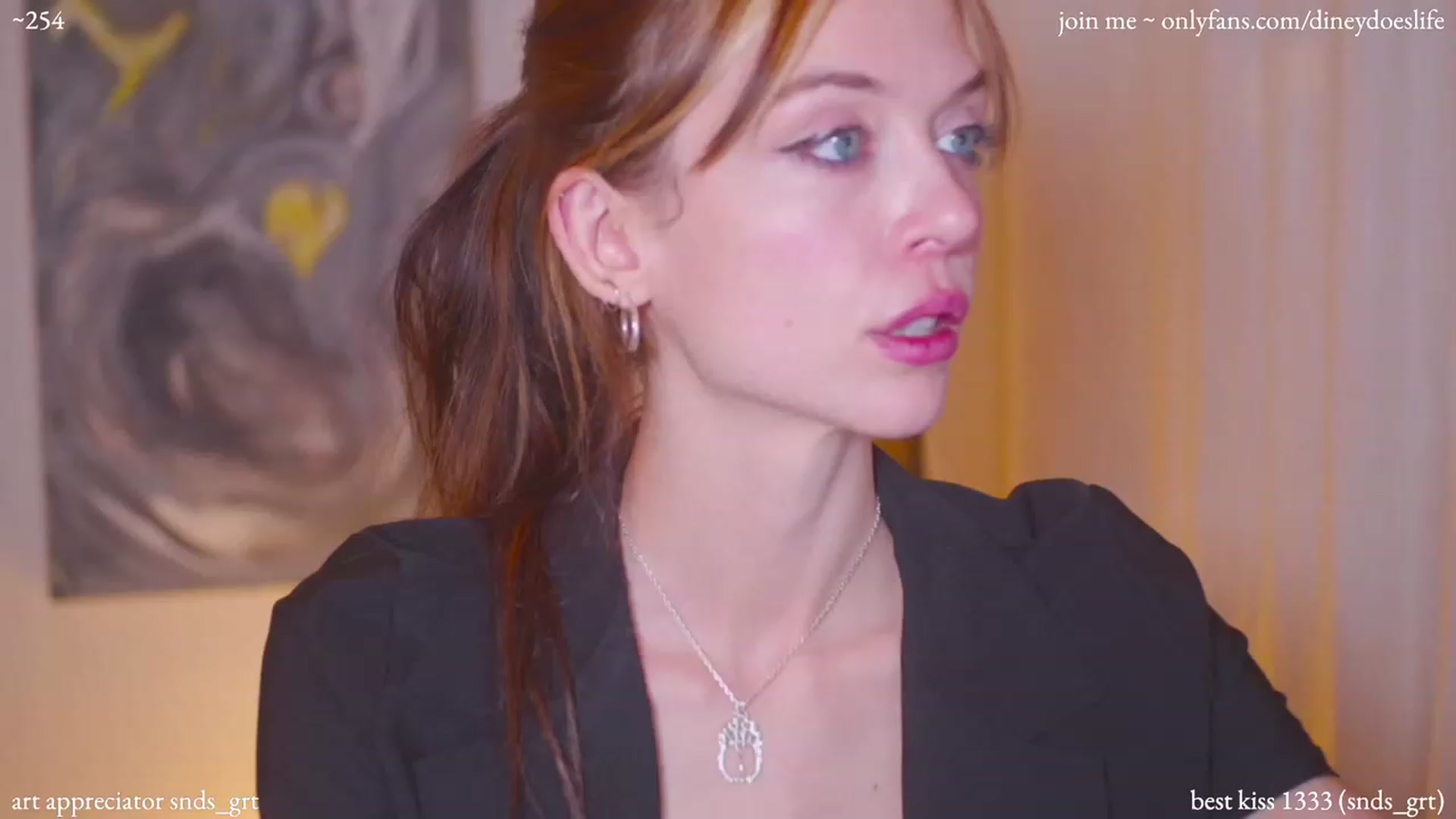 Gallery image thumbnail from diney_'s myfreecams stream on, 11/16/2023, 05:42 image 6 of 20