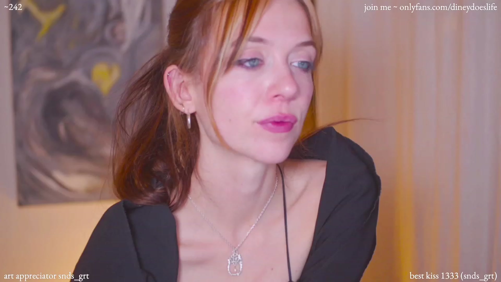 Gallery image thumbnail from diney_'s myfreecams stream on, 11/16/2023, 05:42 image 10 of 20