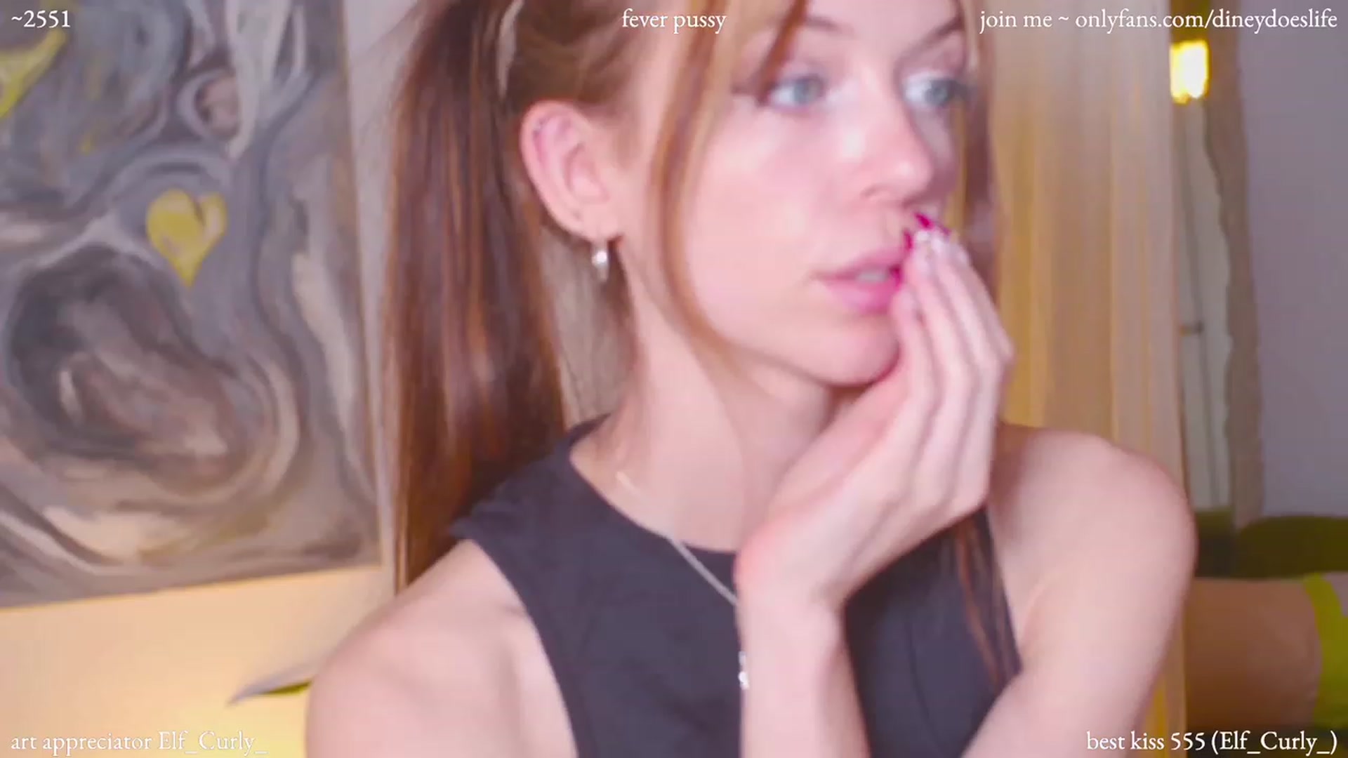 Gallery image thumbnail from diney_'s myfreecams stream on, 12/05/2023, 06:30 image 18 of 20