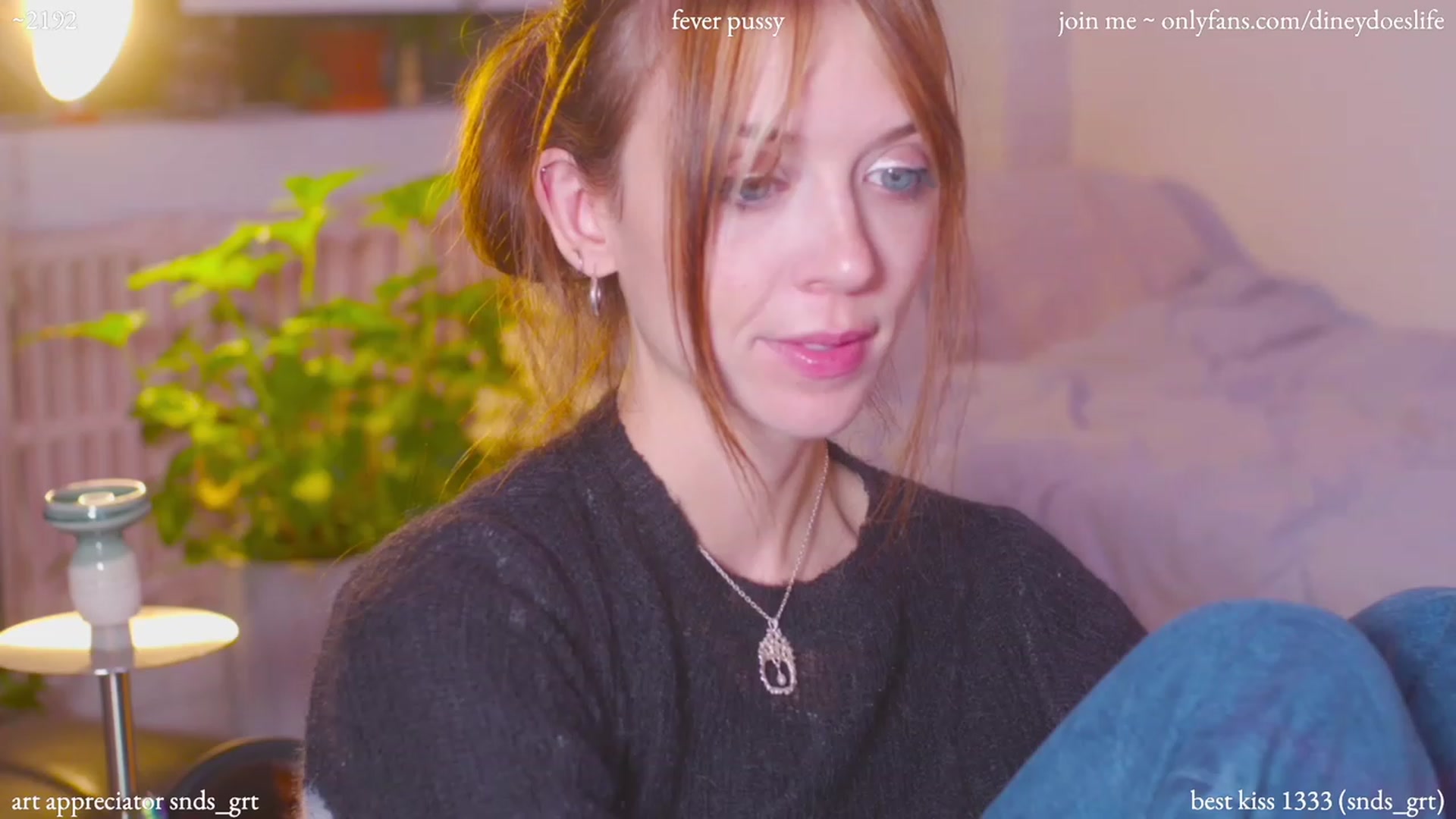 Gallery image thumbnail from diney_'s myfreecams stream on, 12/08/2023, 05:41 image 16 of 20