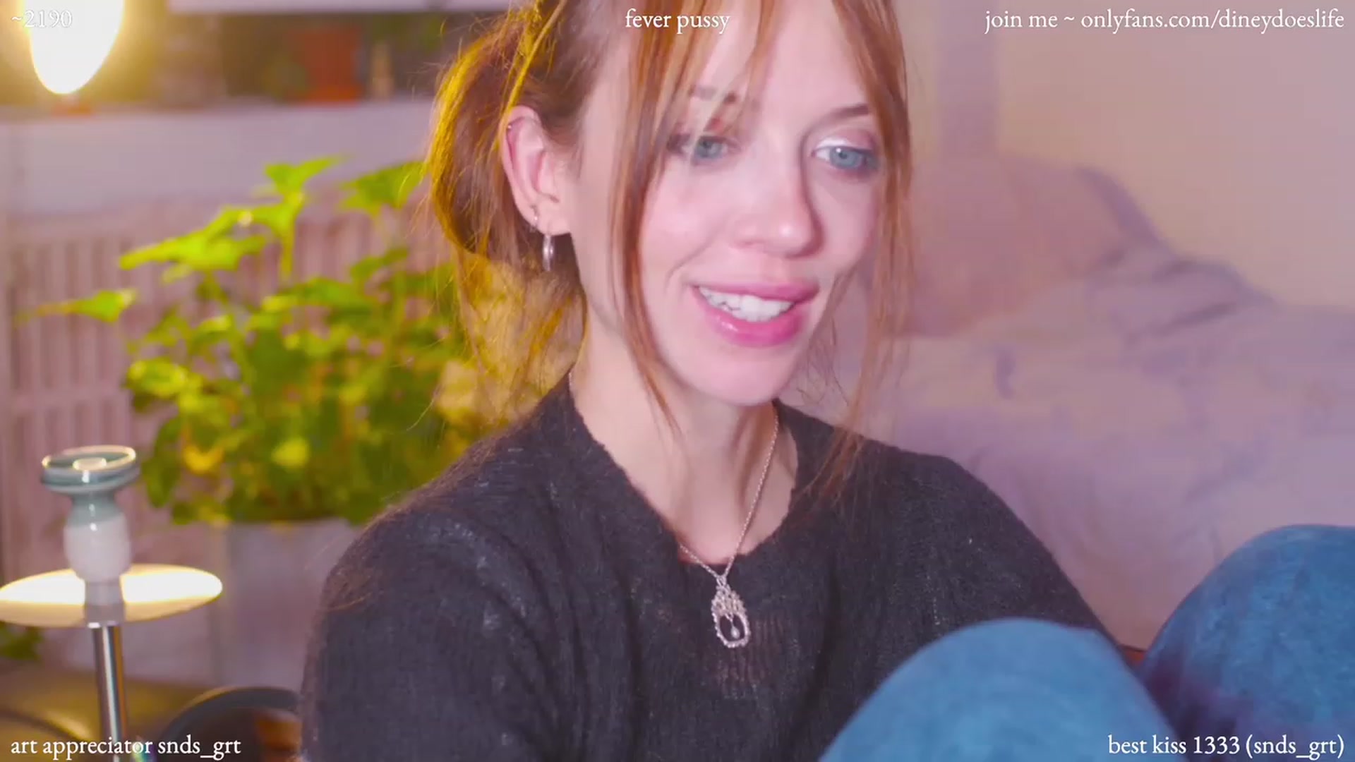 Gallery image thumbnail from diney_'s myfreecams stream on, 12/08/2023, 05:41 image 17 of 20
