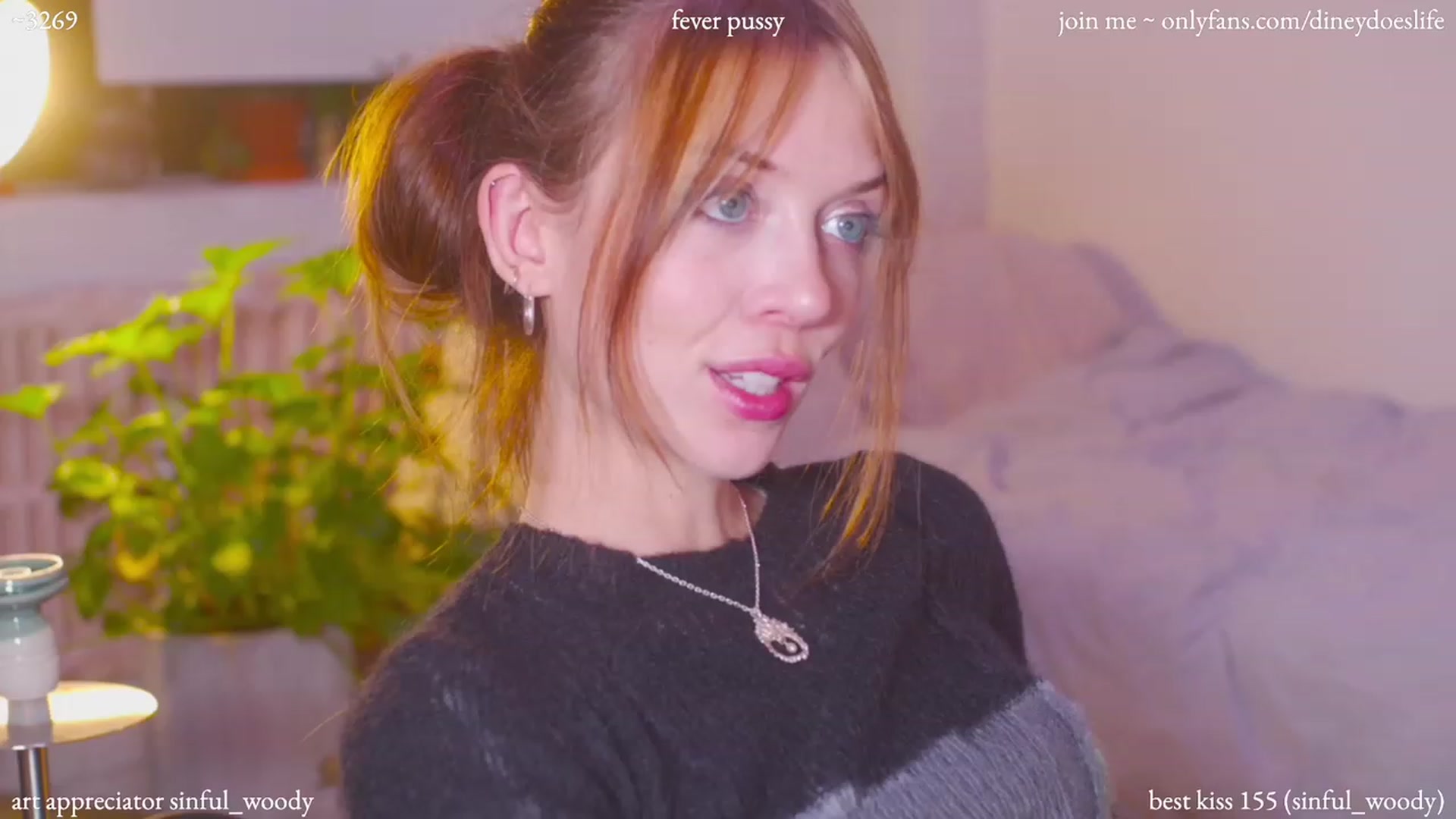Gallery image thumbnail from diney_'s myfreecams stream on, 12/08/2023, 05:41 image 2 of 20