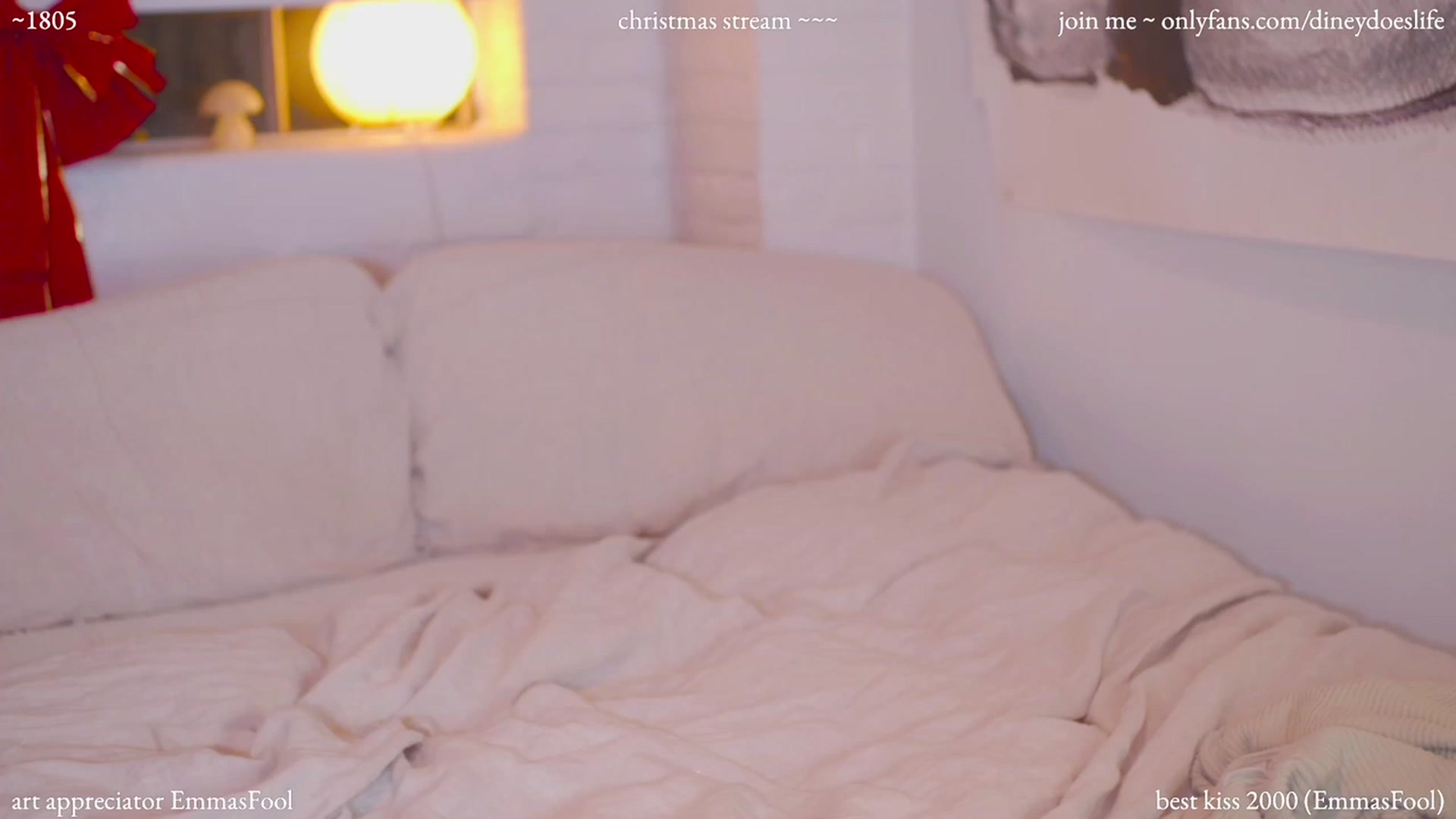 Gallery image thumbnail from diney_'s myfreecams stream on, 12/21/2023, 06:38 image 19 of 20