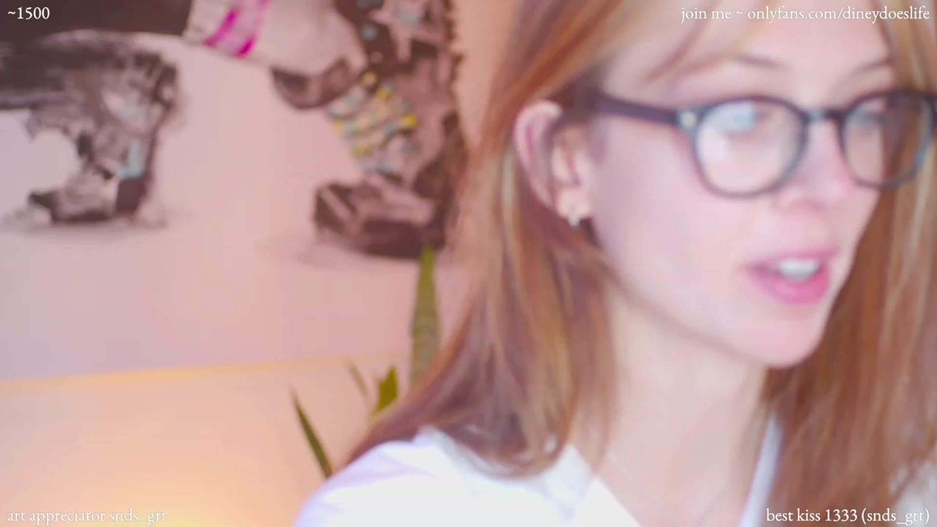 Gallery image thumbnail from diney_'s myfreecams stream on, 01/07/2024, 22:22 image 13 of 20