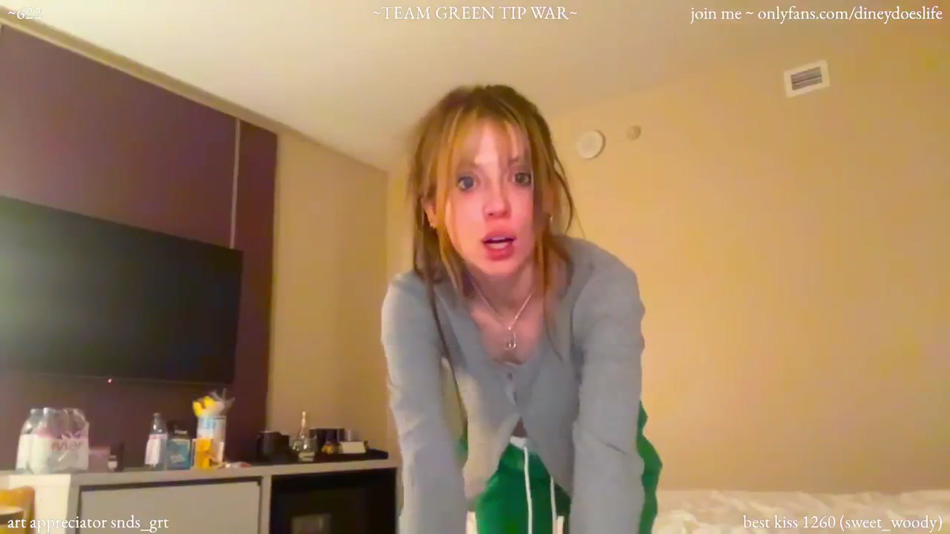 Gallery image thumbnail from diney_'s myfreecams stream on, 01/26/2024, 08:40 image 10 of 20