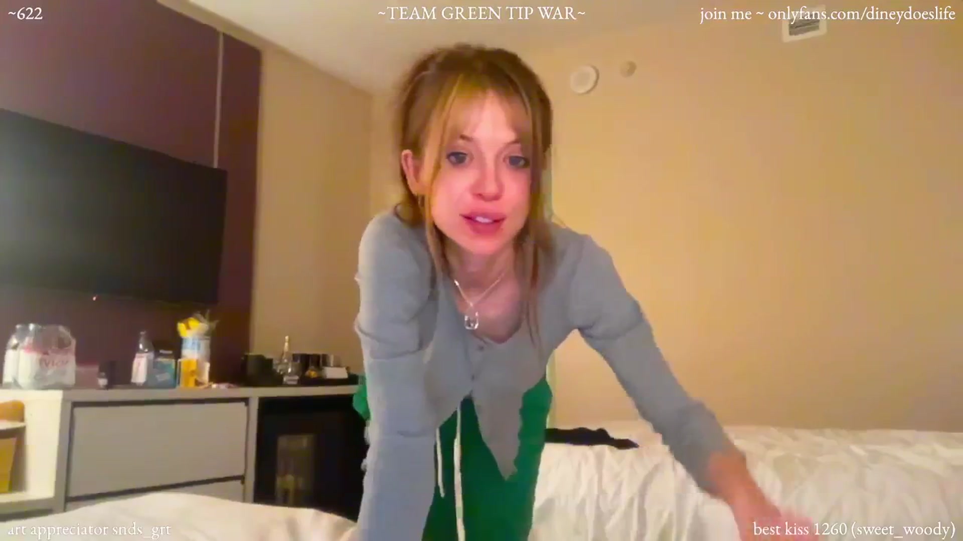 Gallery image thumbnail from diney_'s myfreecams stream on, 01/26/2024, 08:40 image 11 of 20