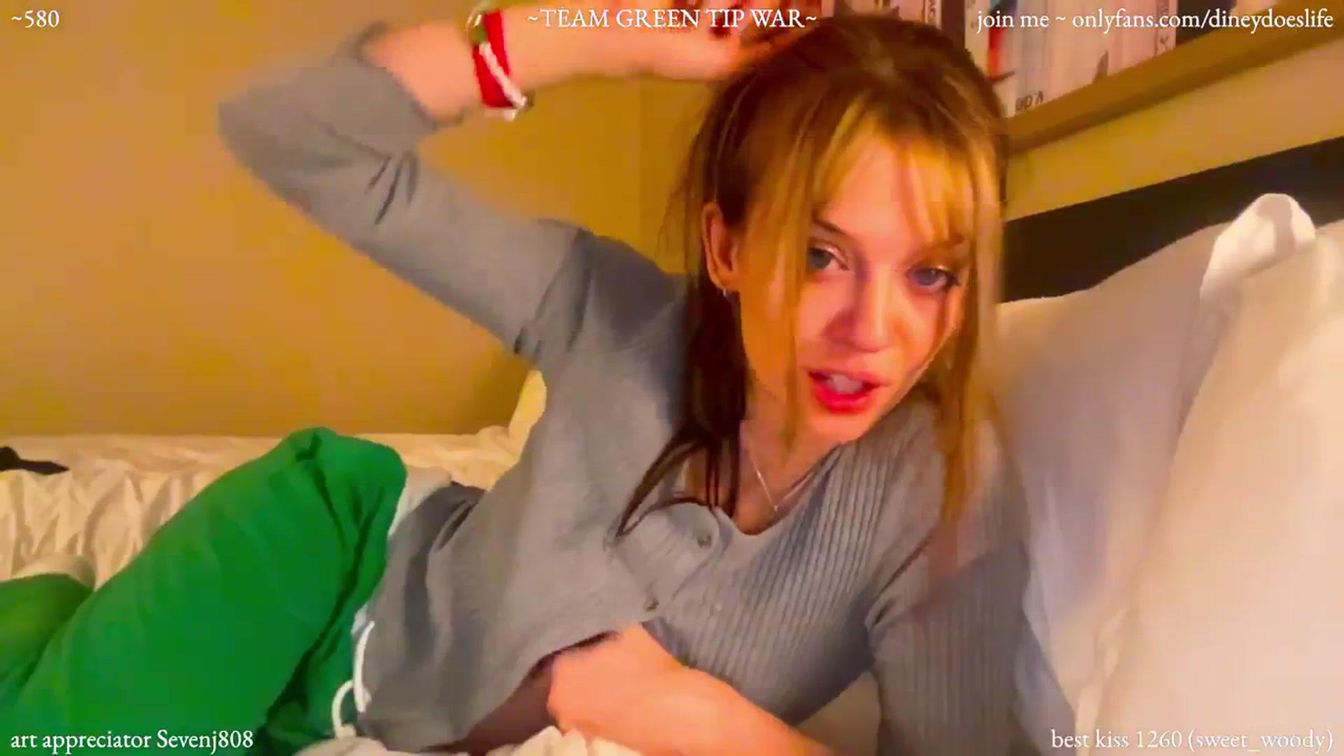 Gallery image thumbnail from diney_'s myfreecams stream on, 01/26/2024, 08:40 image 20 of 20