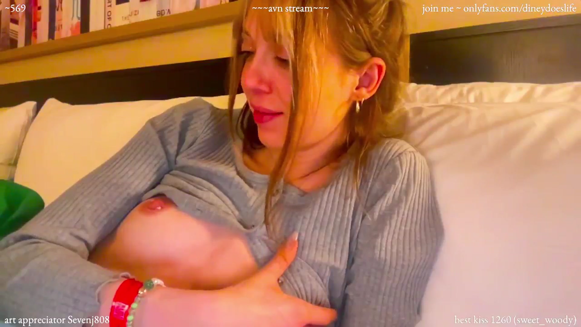 Gallery image thumbnail from diney_'s myfreecams stream on, 01/26/2024, 09:10 image 8 of 20