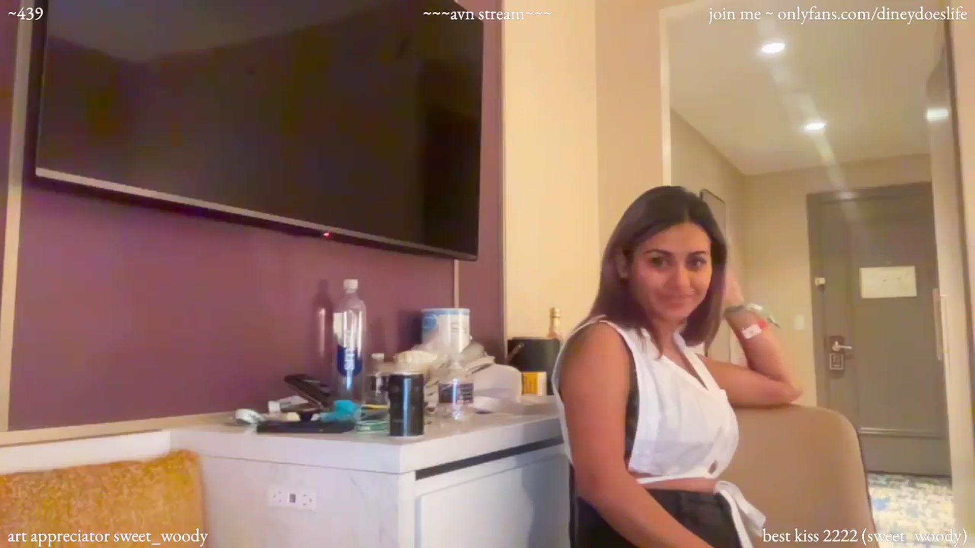Gallery image thumbnail from diney_'s myfreecams stream on, 01/28/2024, 04:20 image 17 of 20