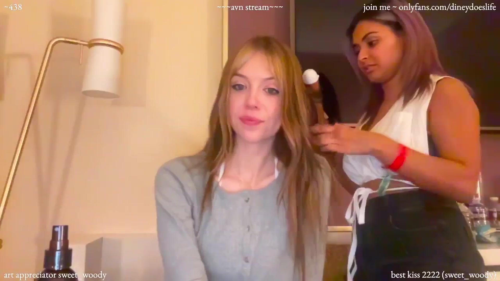 Gallery image thumbnail from diney_'s myfreecams stream on, 01/28/2024, 04:20 image 8 of 20
