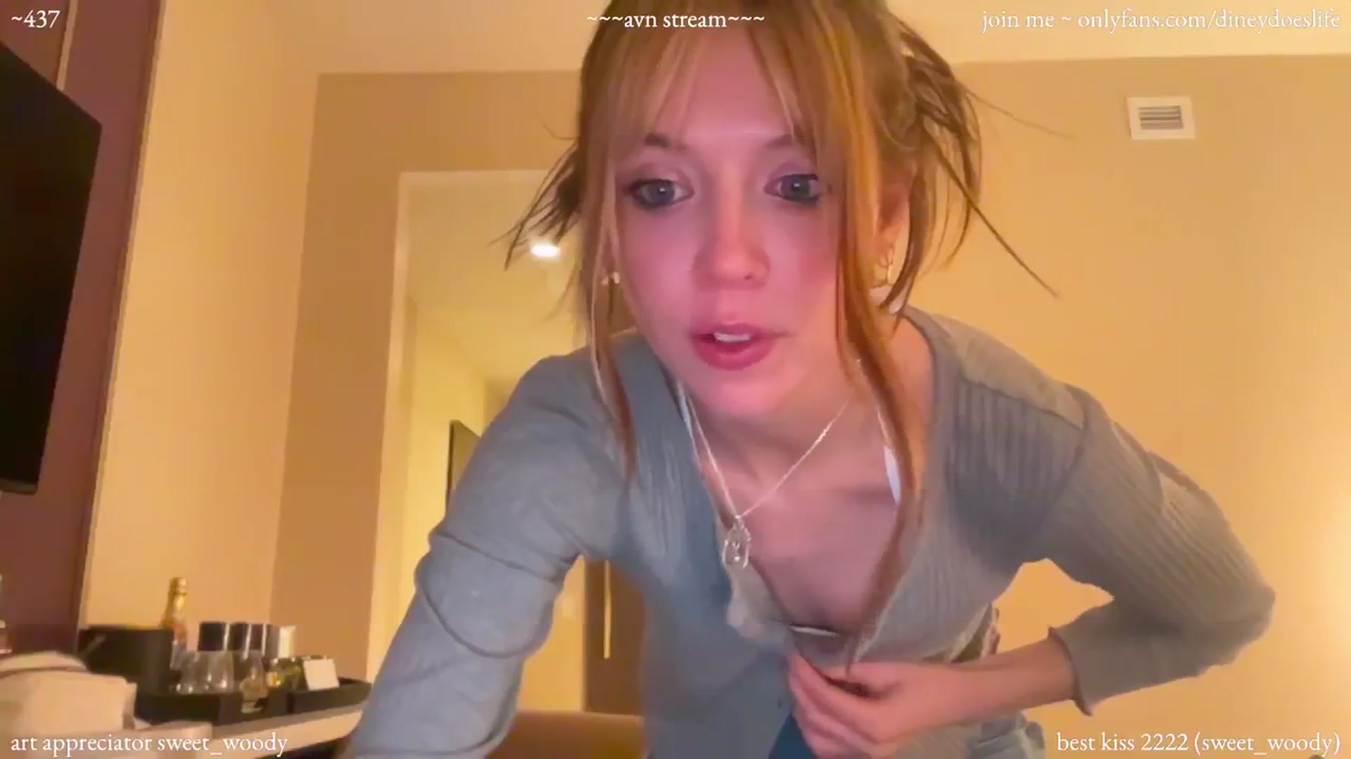 Gallery image thumbnail from diney_'s myfreecams stream on, 01/28/2024, 04:20 image 10 of 20