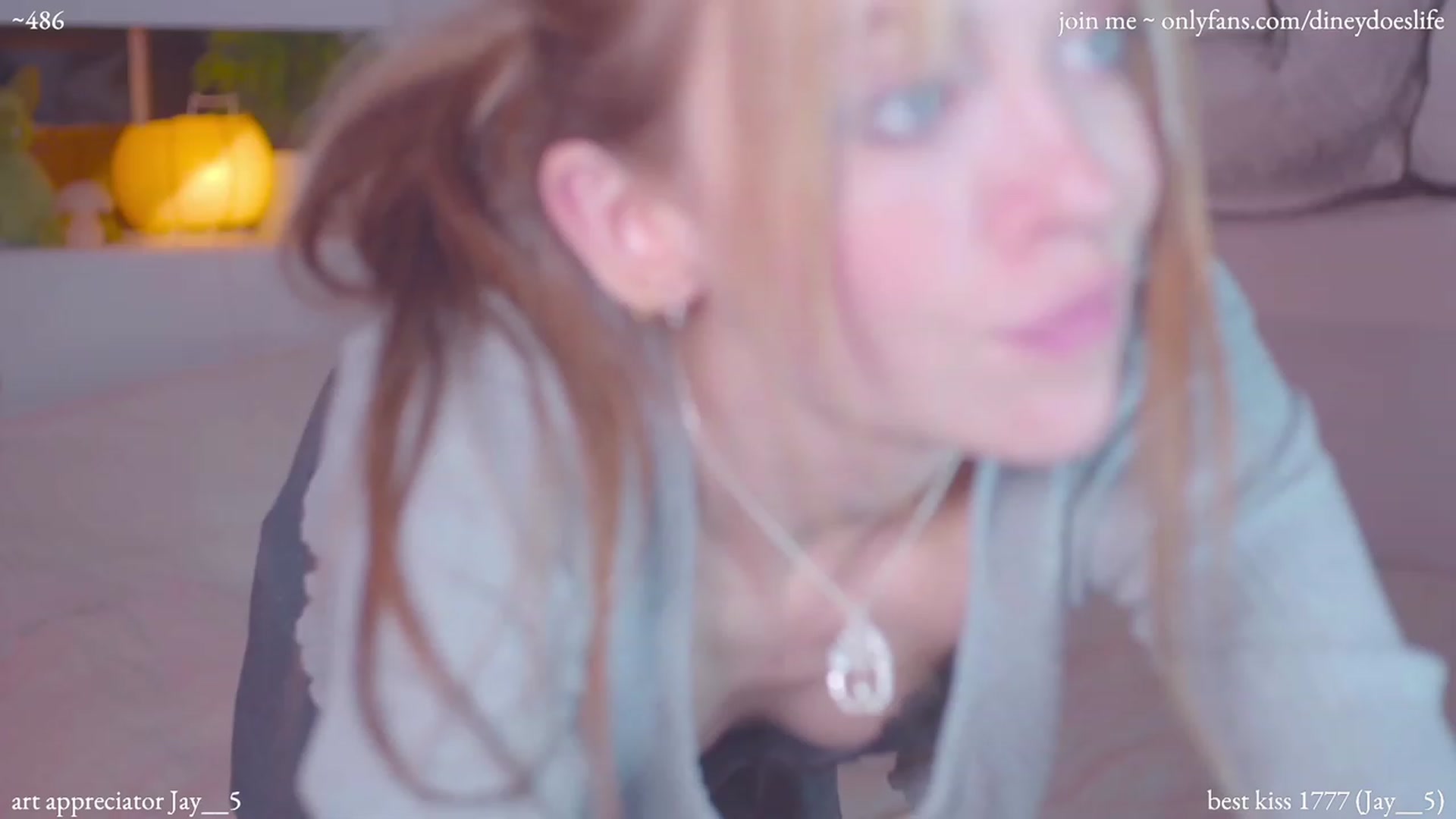 Gallery image thumbnail from diney_'s myfreecams stream on, 02/02/2024, 06:23 image 2 of 20
